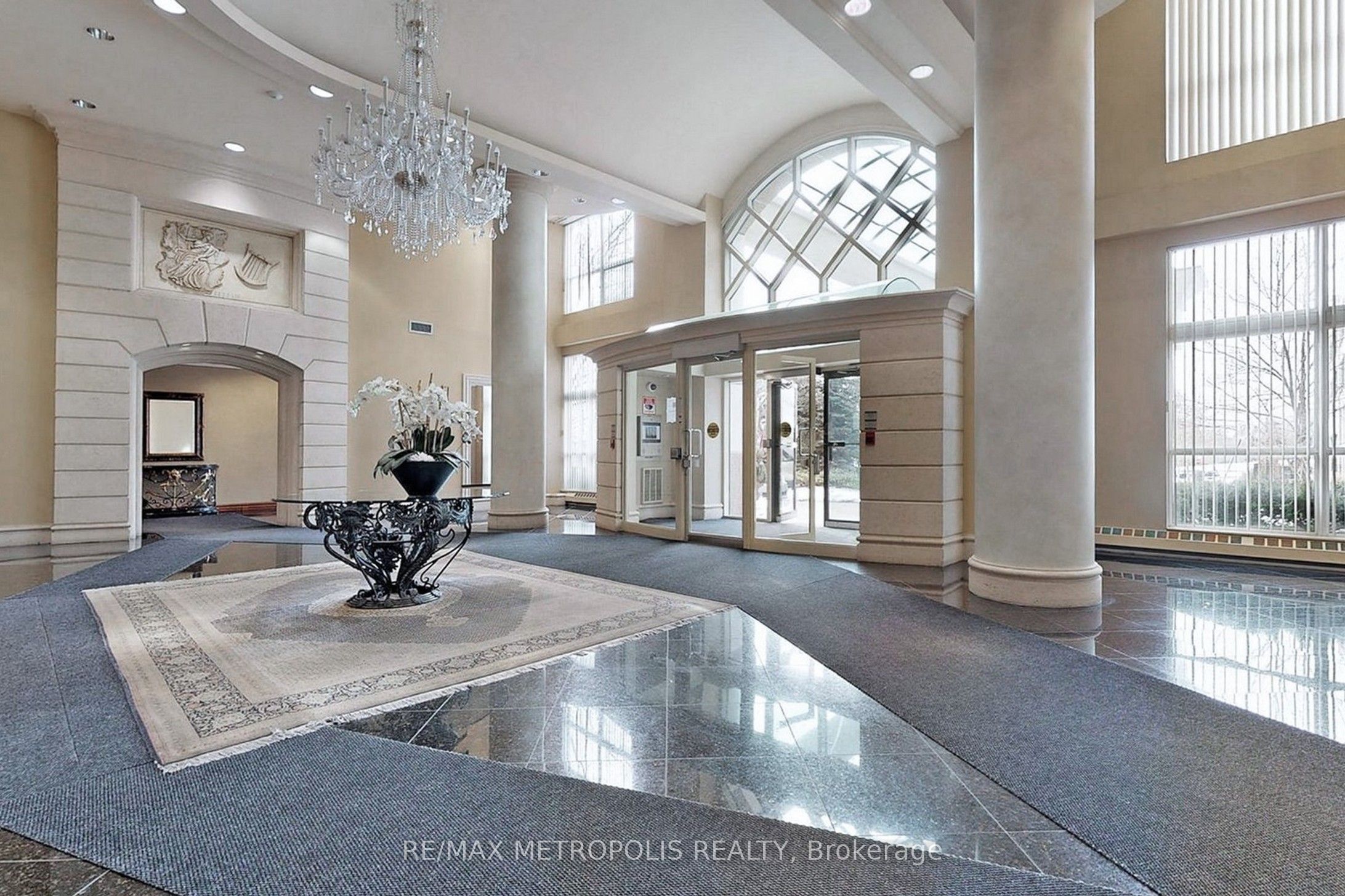 23 Lorraine Drive 1906, Toronto, ON M2N 6Z6 photo 5