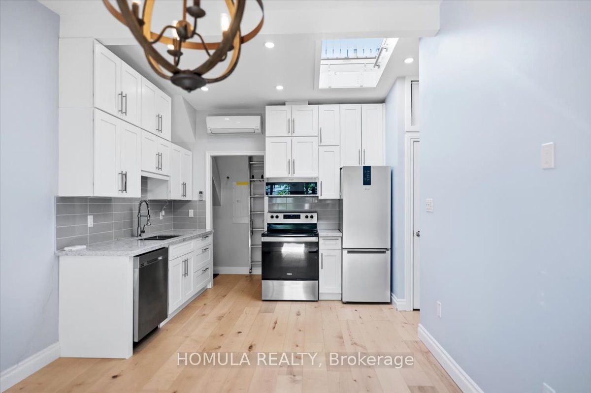 29 Grace Street Rear, Toronto, ON M6G 3A6