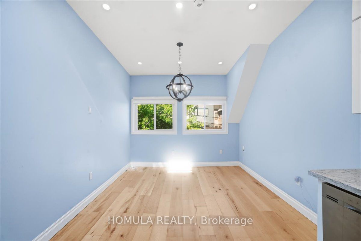 29 Grace Street Rear, Toronto, ON M6G 3A6 photo 3