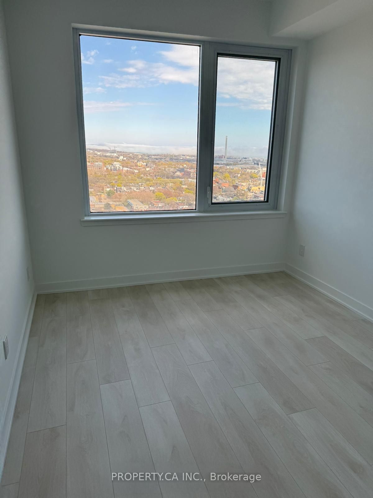5 Defries Street 2801, Toronto, ON M5A 3R4 photo 3