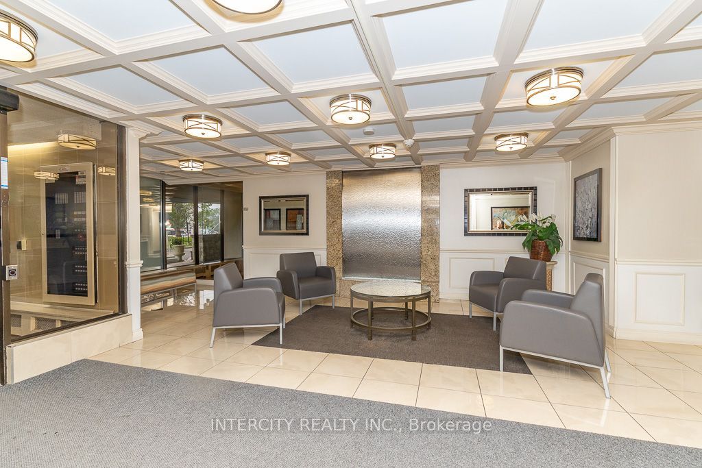 3300 Don Mills Road 1901, Toronto, ON M2J 4X7 photo 4
