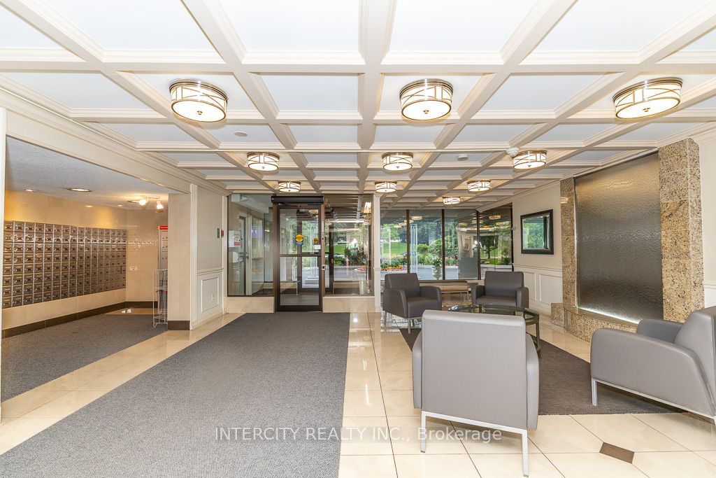 3300 Don Mills Road 1901, Toronto, ON M2J 4X7 photo 5