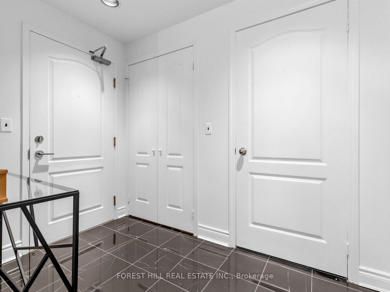 20 Collier Street 303, Toronto, ON M4W 3Y4 photo 3