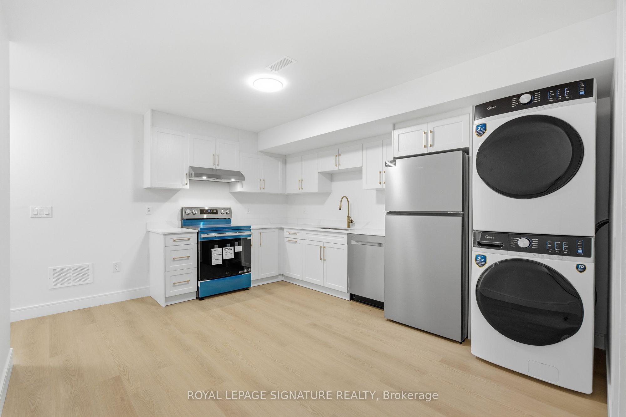 53 Bishop Avenue 1A, Toronto, ON M2M 1Z4 photo 2