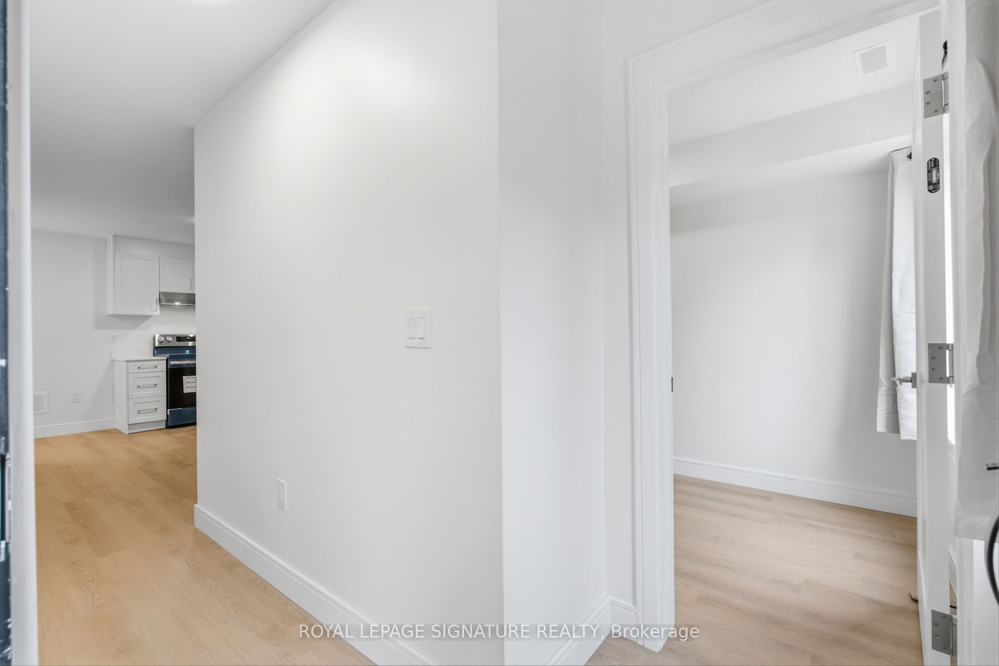 53 Bishop Avenue 1A, Toronto, ON M2M 1Z4 photo 4