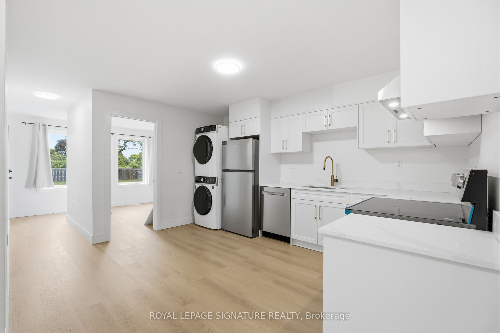 53 Bishop Avenue 2, Toronto, ON M2M 1Z4