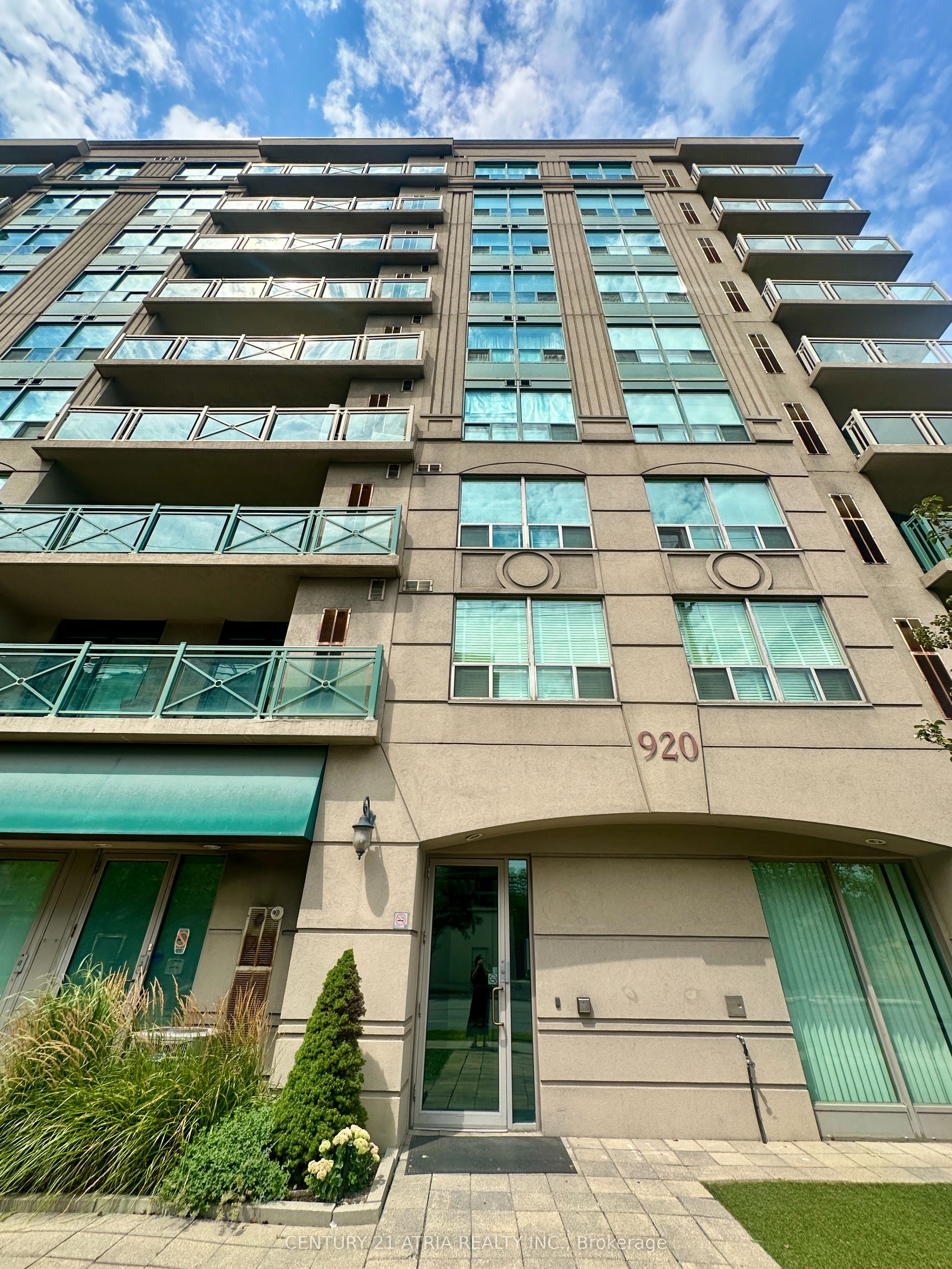 920 Sheppard Avenue W 302, Toronto, ON M3H 0A2 photo 2