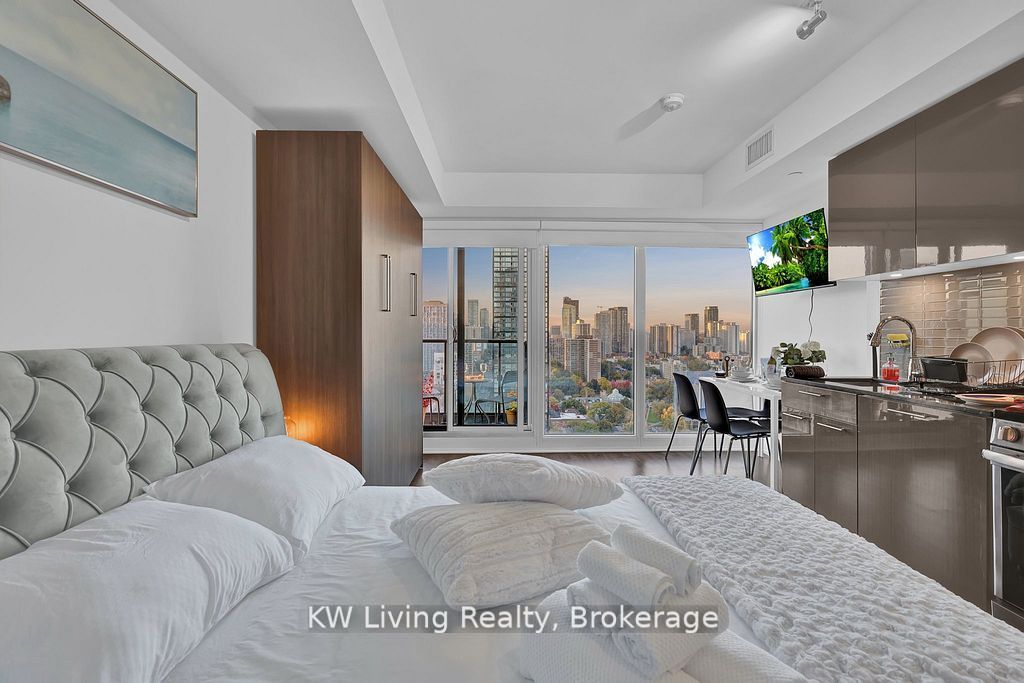 251 Jarvis Street 2911, Toronto, ON M5B 0C3 photo 5
