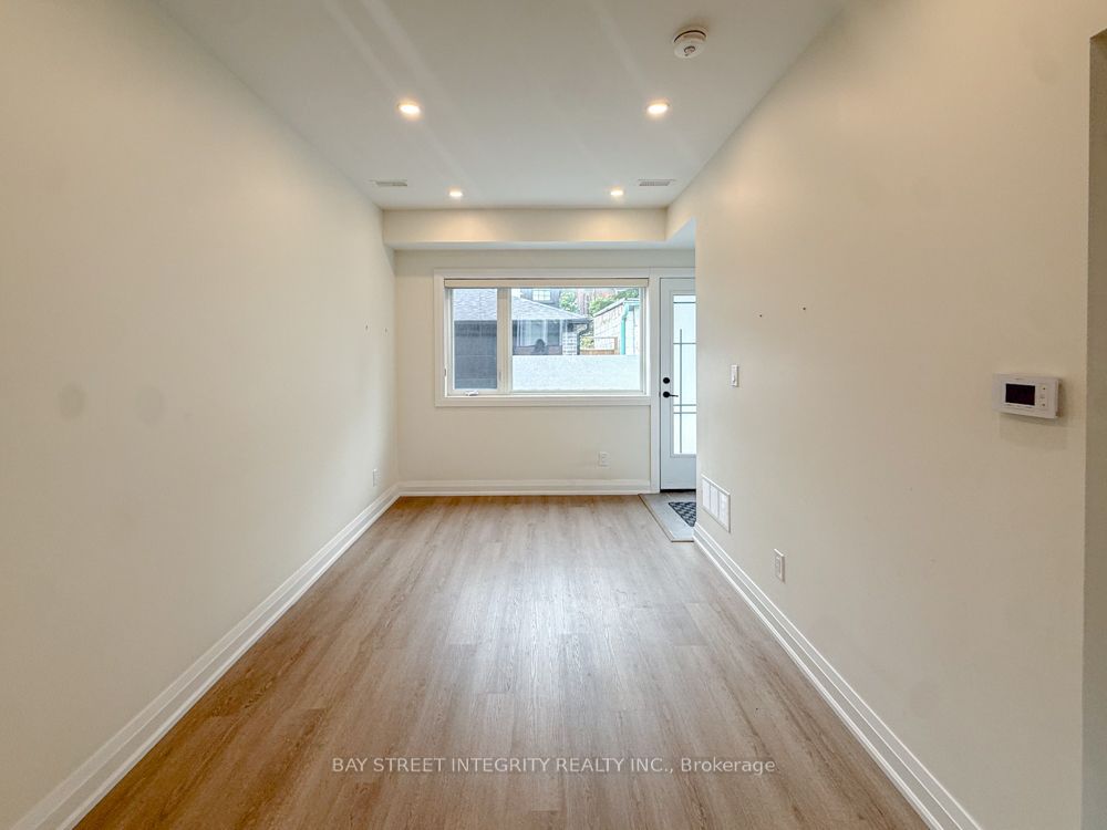598 Crawford Street Laneway, Toronto, ON M6G 3K2 photo 4