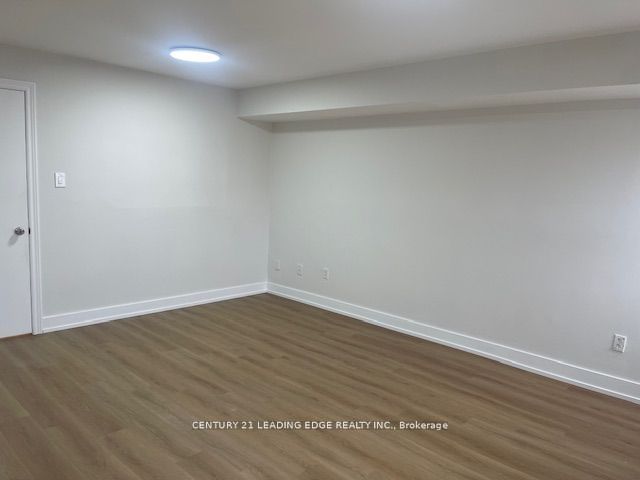 1567 Eglinton Avenue W 2F, Toronto, ON M6E 2G9 photo 3