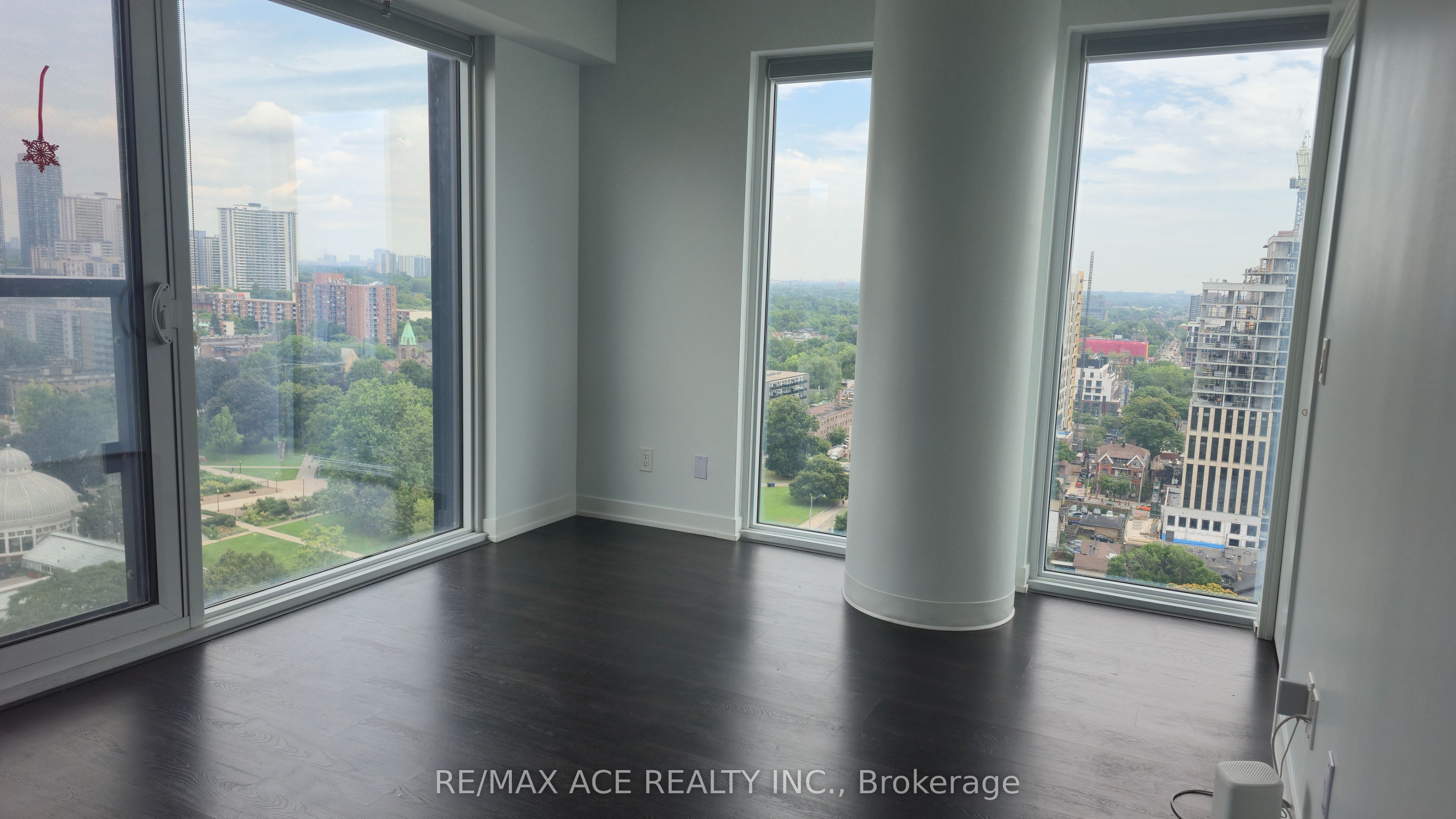 319 Jarvis Street 2010, Toronto, ON M5B 2C2 photo 3