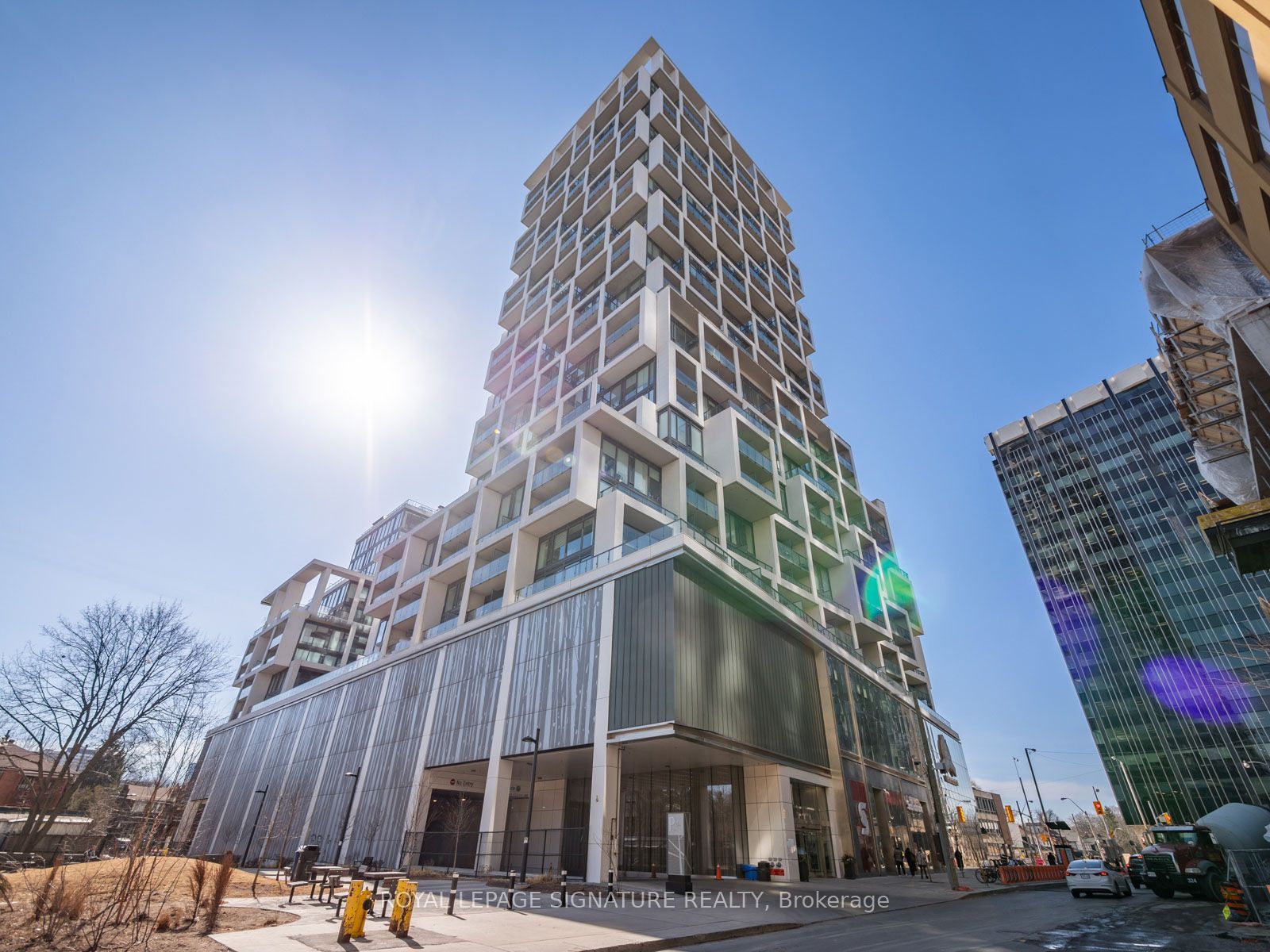 5 Soudan Avenue 1010, Toronto, ON M4S 0B1