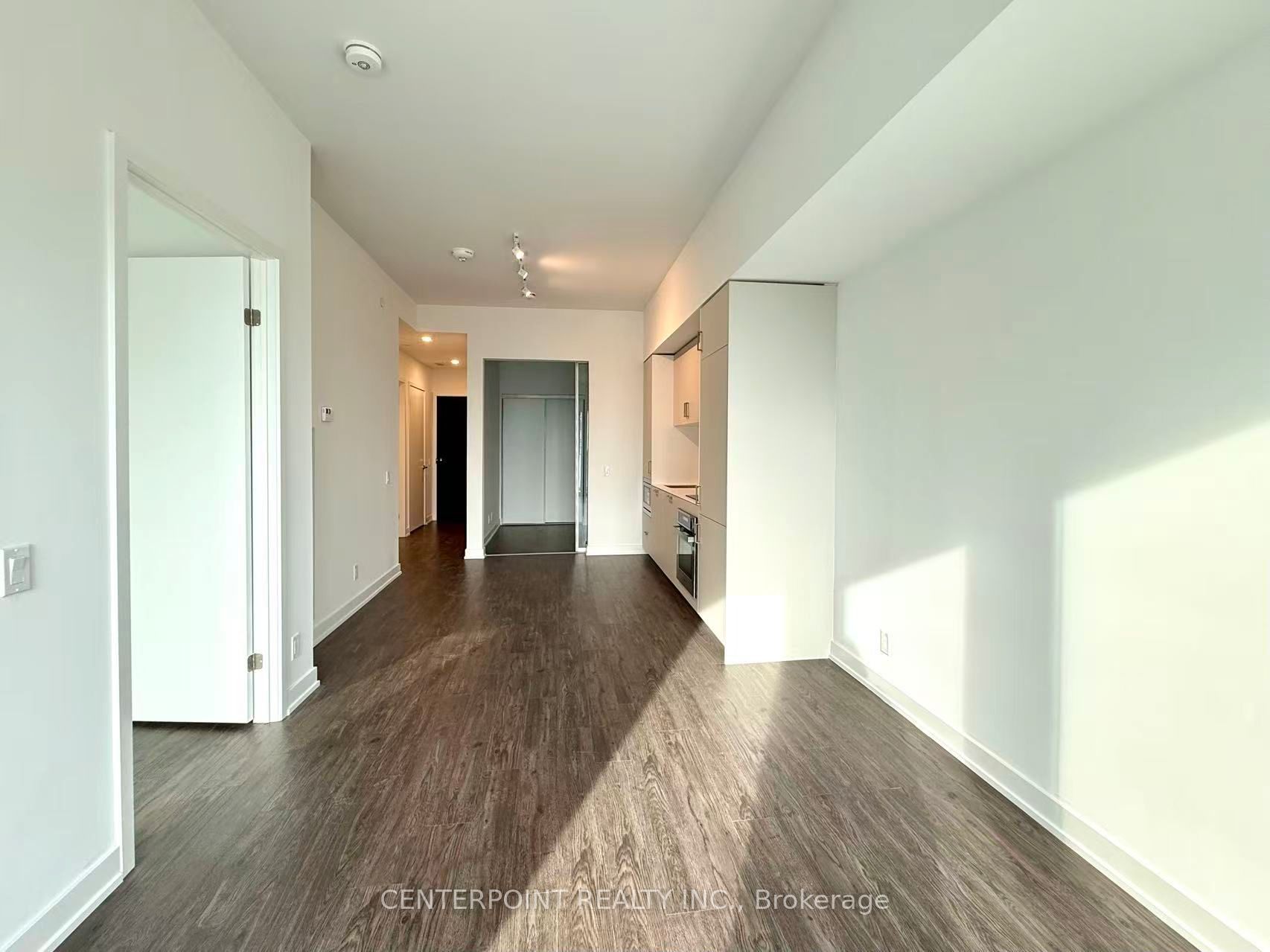 88 Queen Street E 1809, Toronto, ON M5C 0B6 photo 2