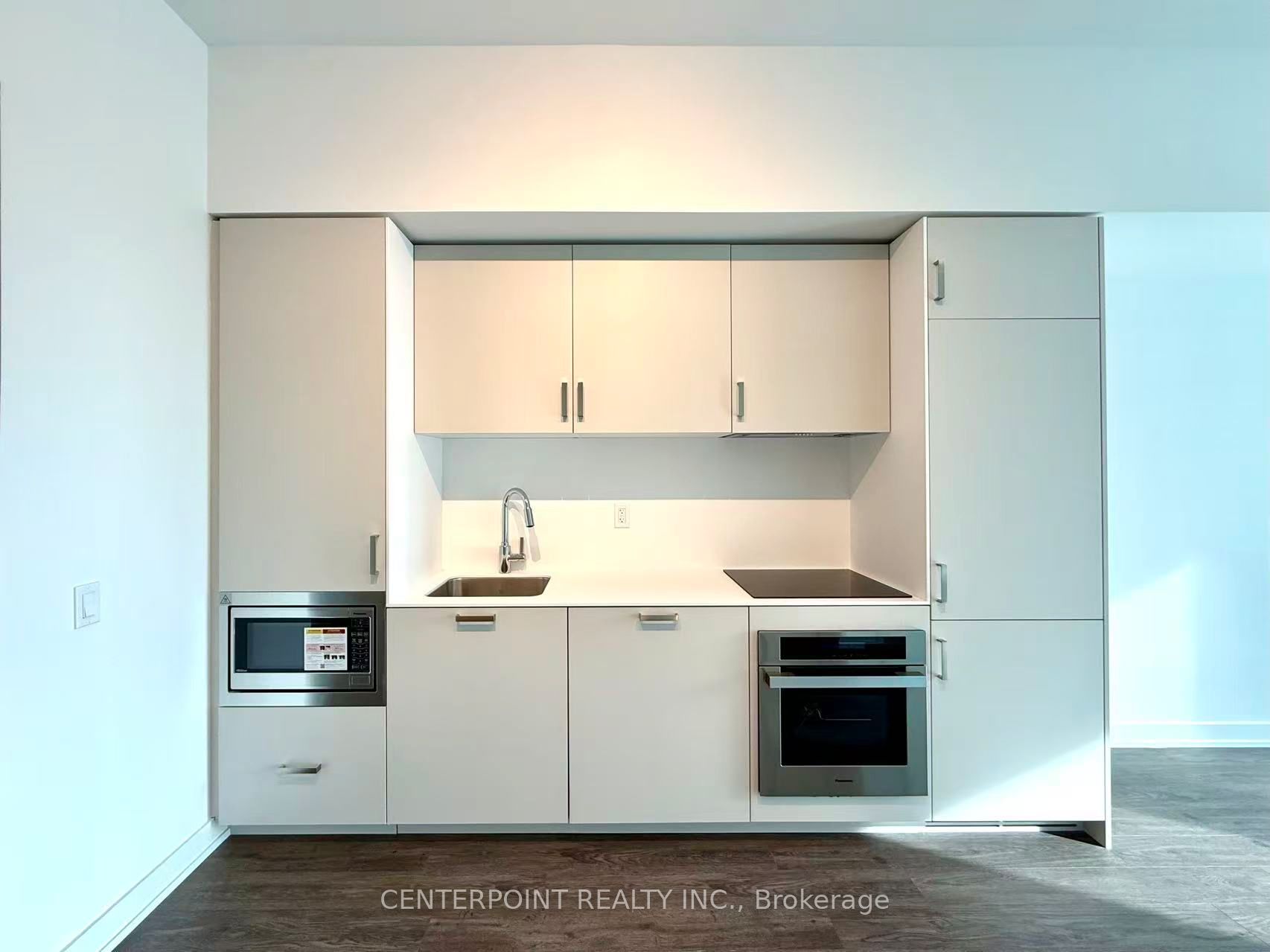 88 Queen Street E 1809, Toronto, ON M5C 0B6 photo 3