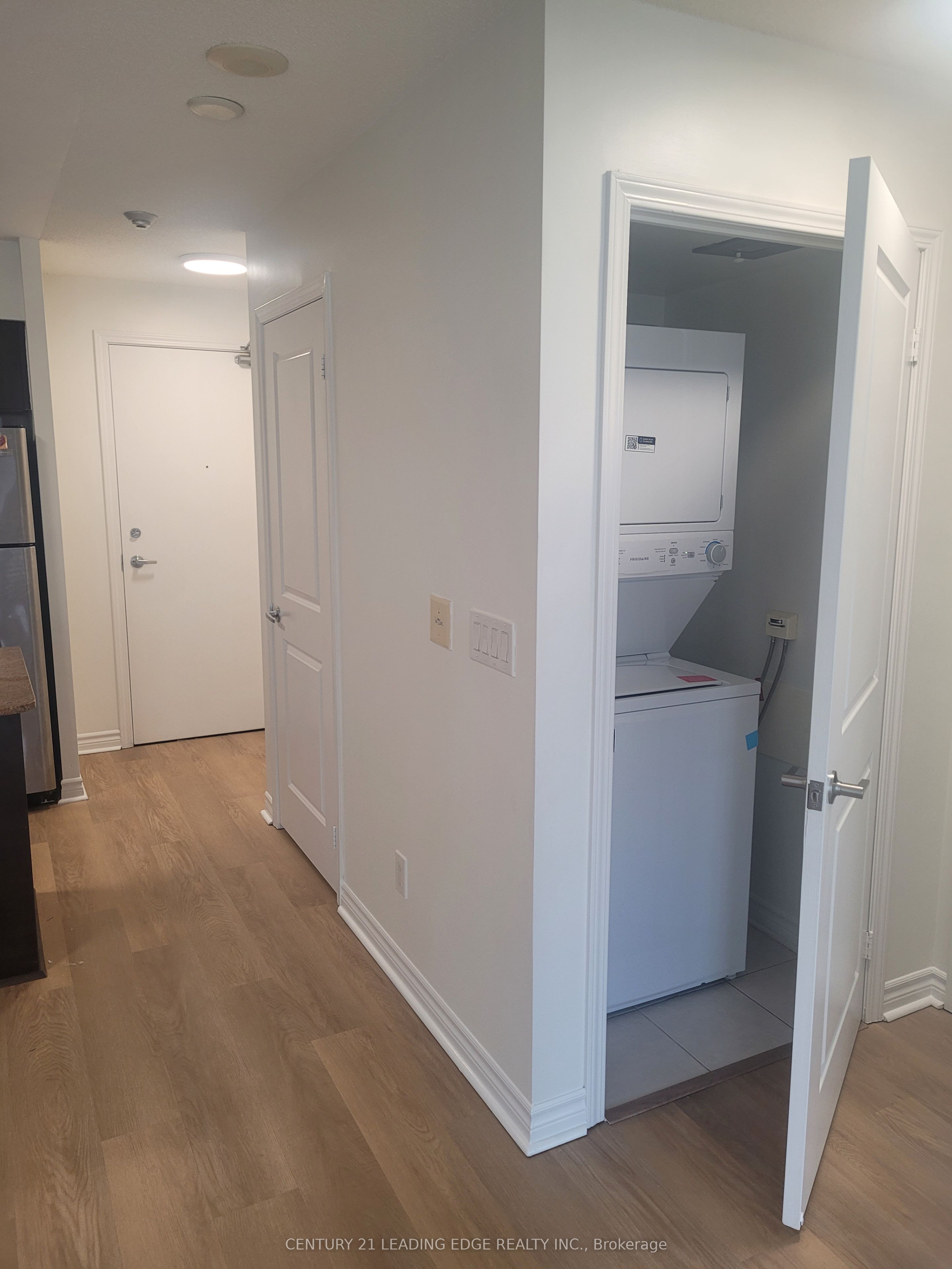27 Rean Drive 606, Toronto, ON M2K 0A6