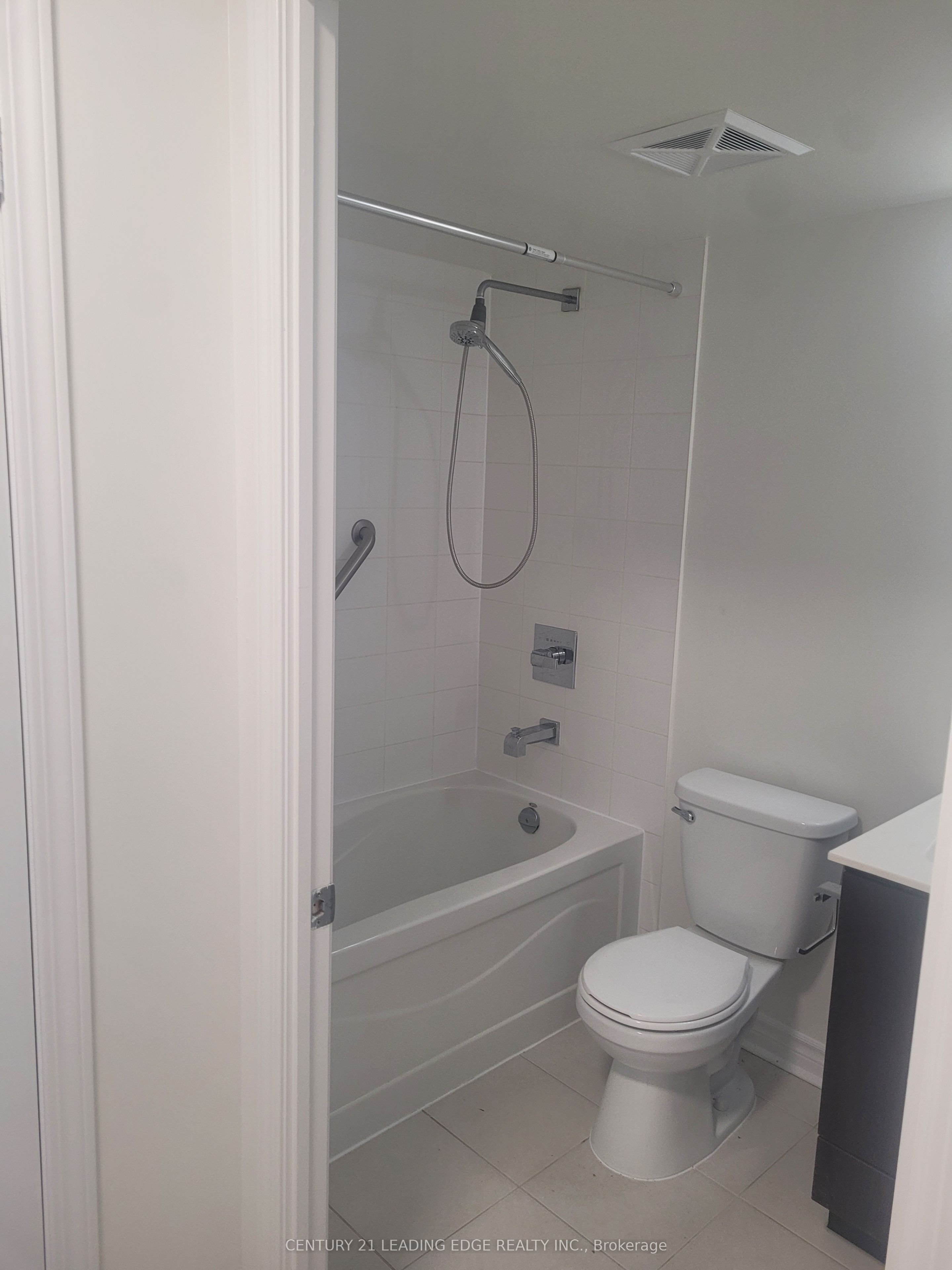 27 Rean Drive 606, Toronto, ON M2K 0A6 photo 3