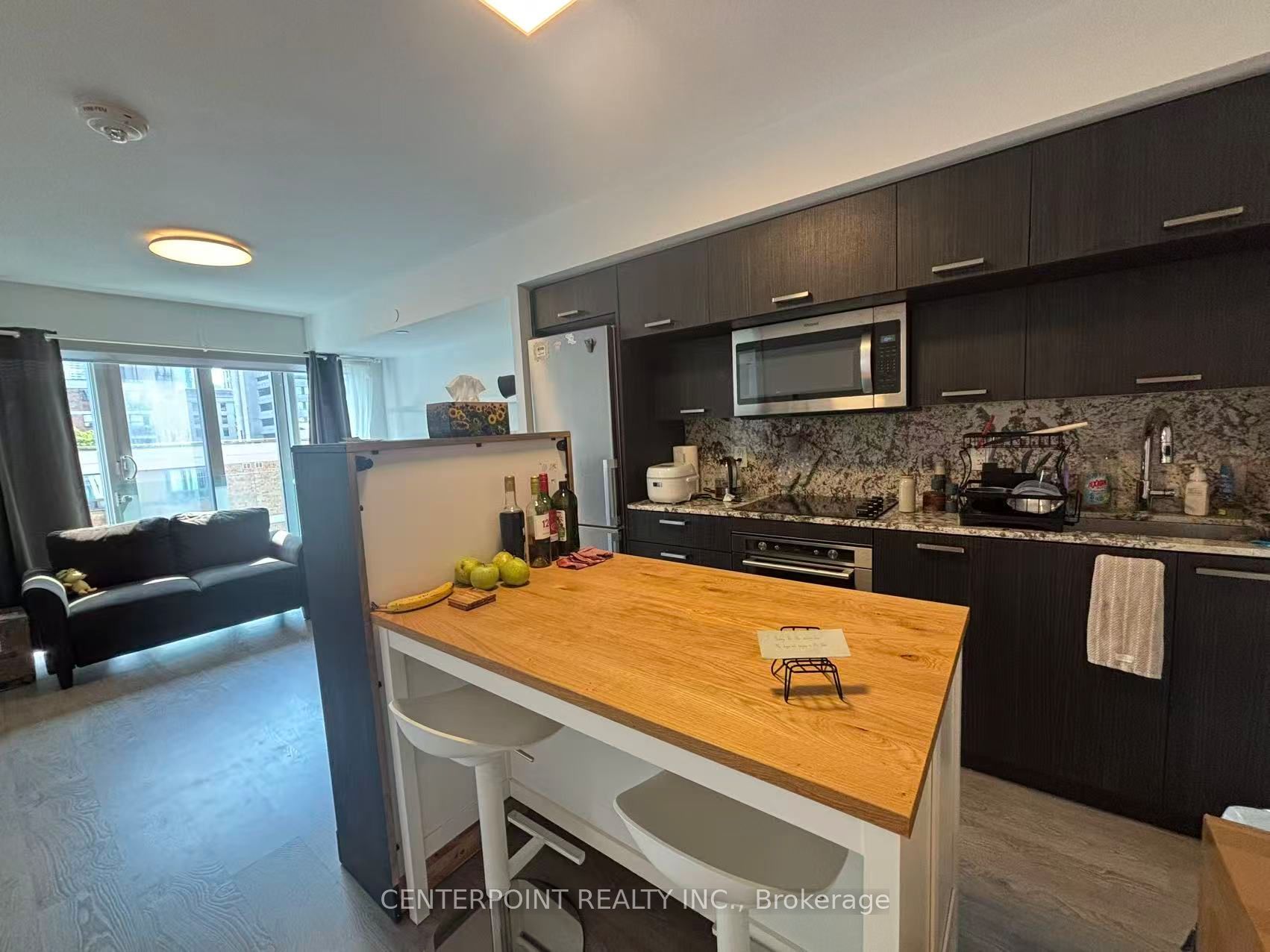 50 McCaul Street 707, Toronto, ON M5T 1V9 photo 2