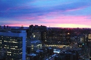 38 Grenville Street 1503, Toronto, ON M4Y 1A5 photo 3