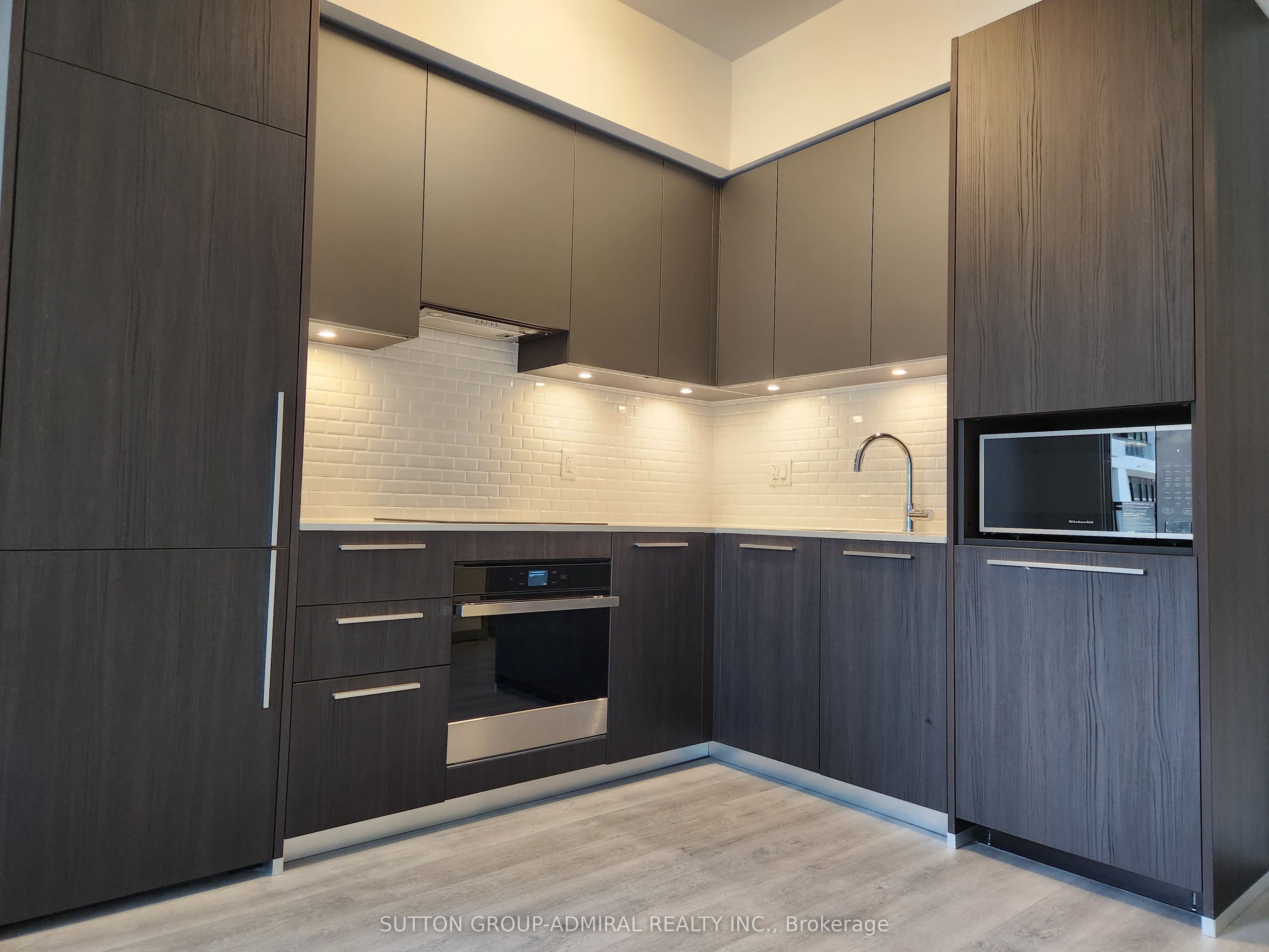 65 Broadway Avenue 320, Toronto, ON M4P 1T9 photo 4