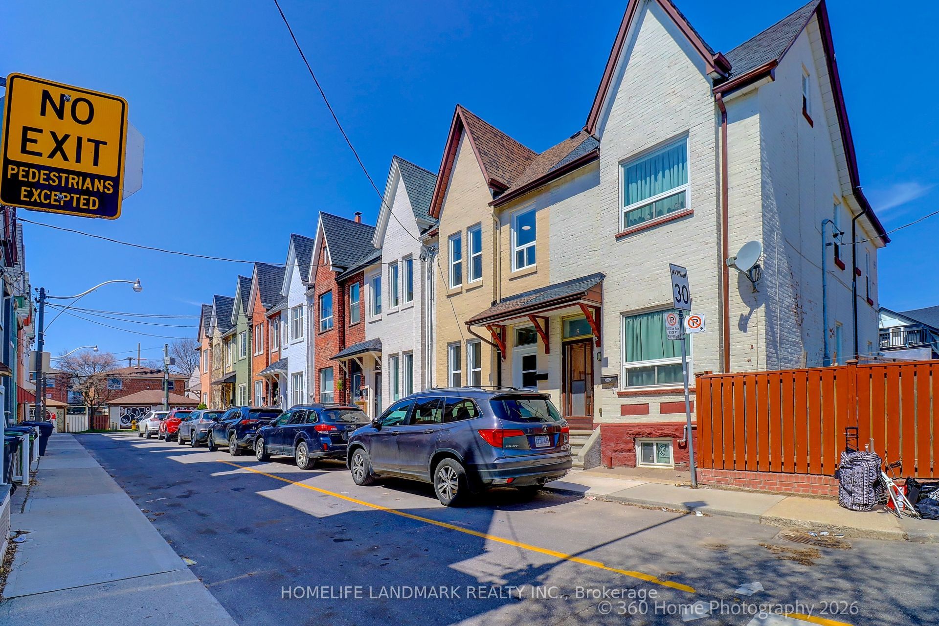 4 Andrews Avenue, Toronto, ON M6J 1S3