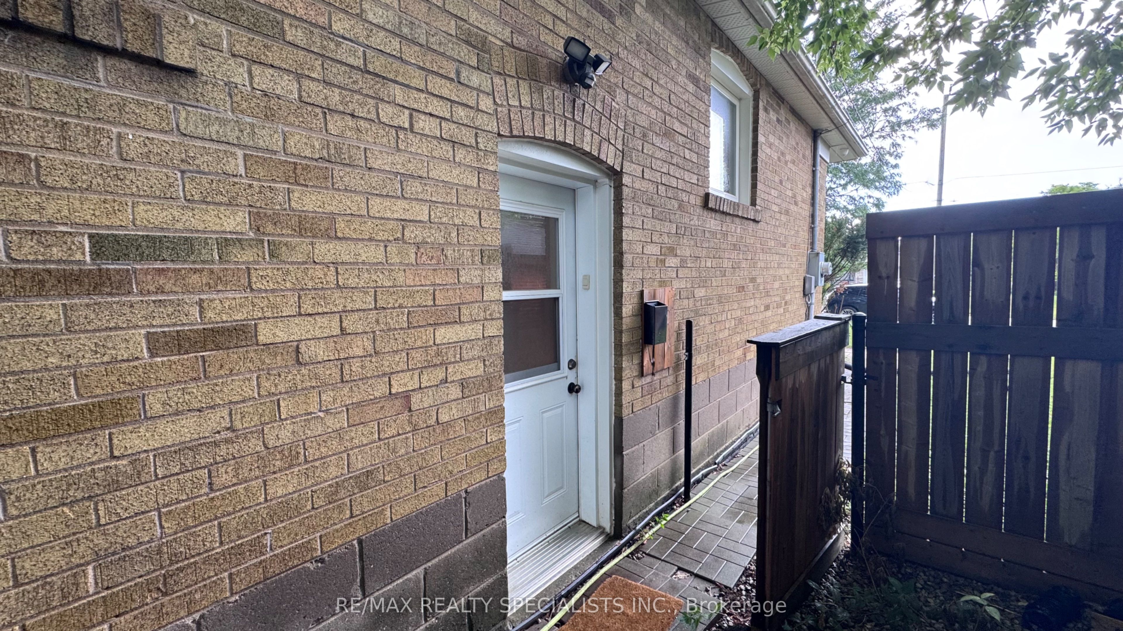 131 Searle Avenue basement, Toronto, ON M3H 4B1 photo 3