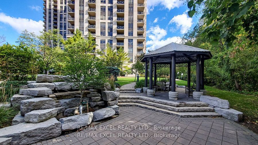 135 S Wynford Drive 1204, Toronto, ON M3C 0J4 photo 3