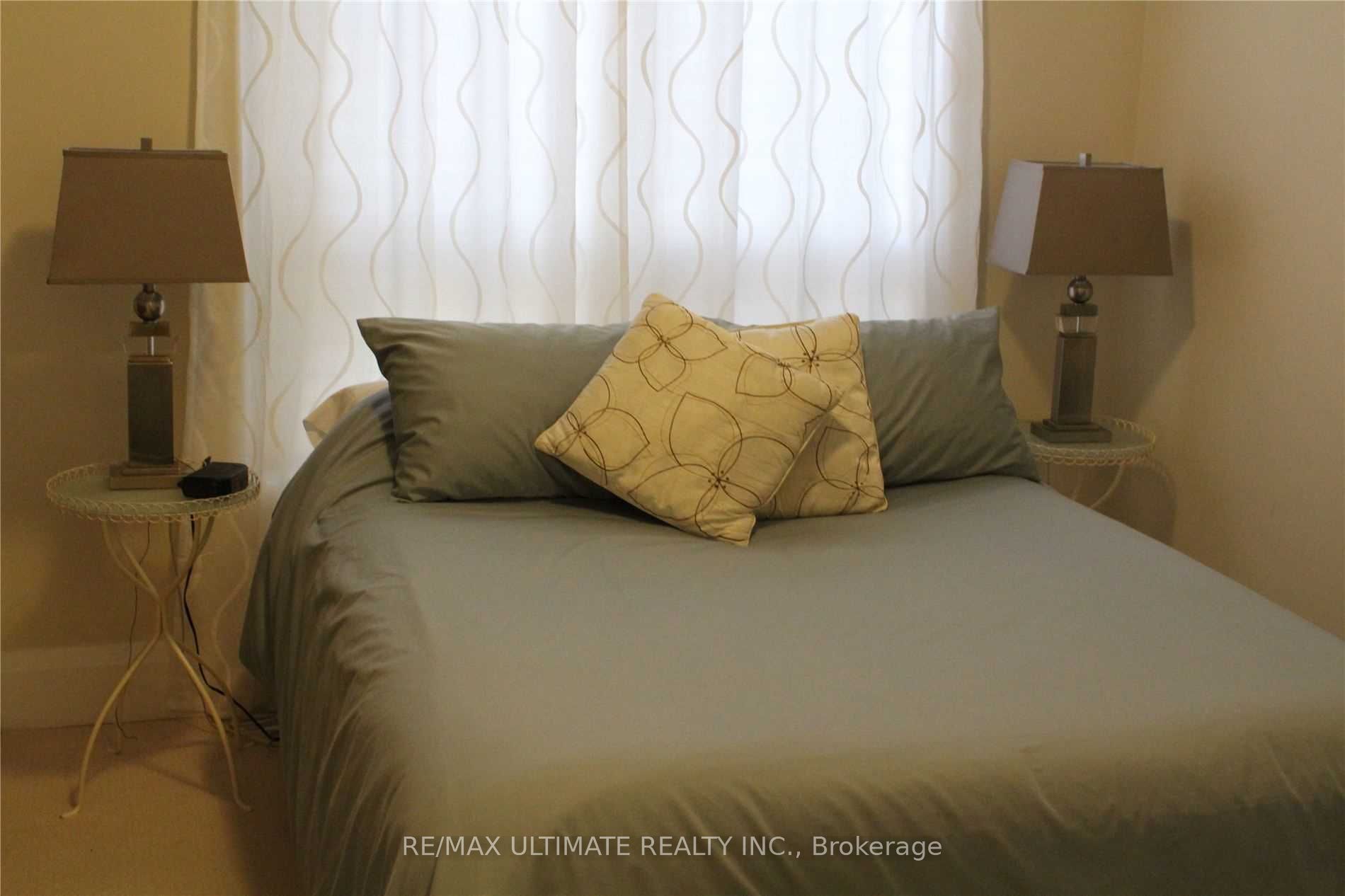 100 Harrison Garden Boulevard 310, Toronto, ON M2N 0C2 photo 3