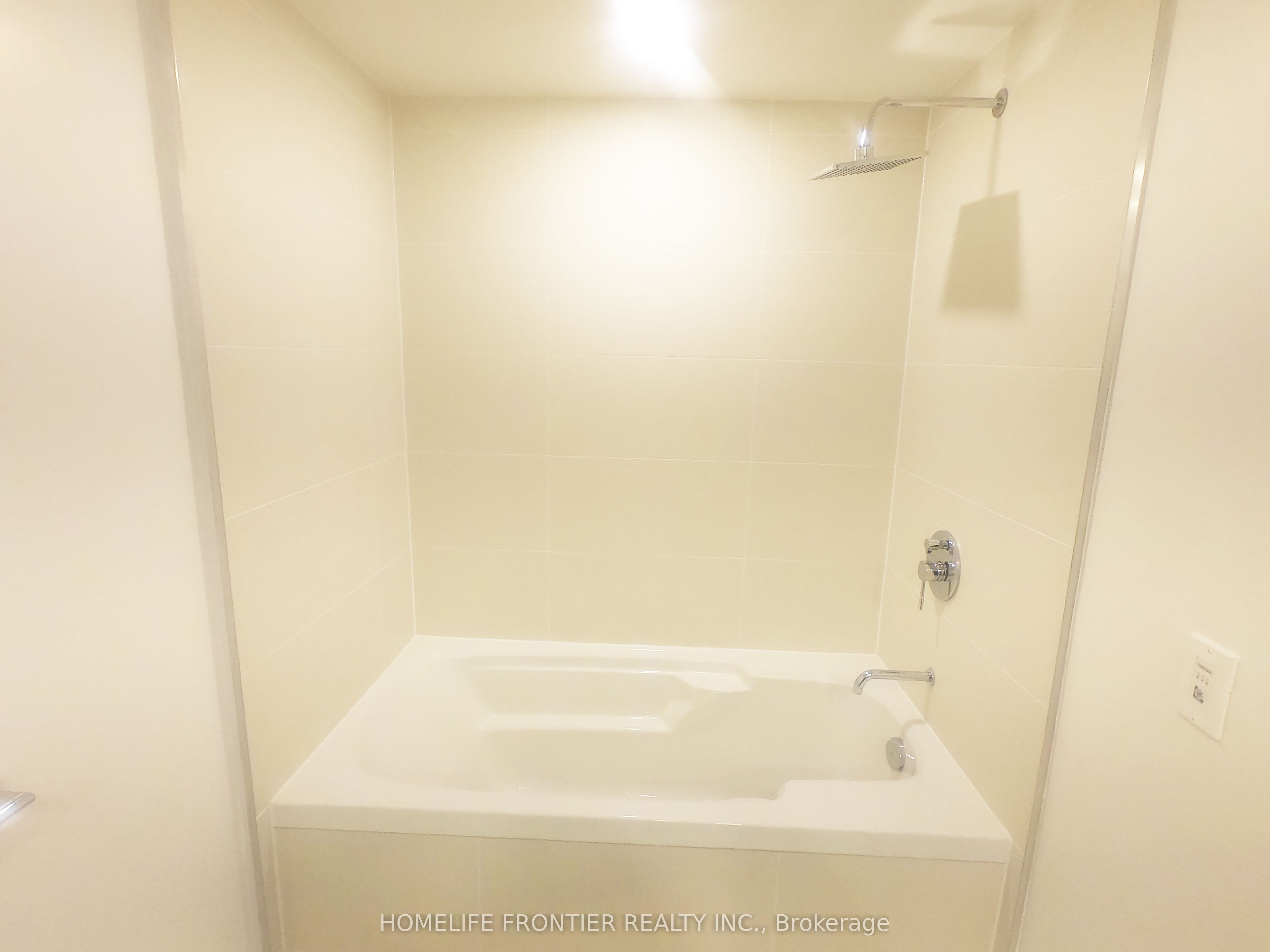 8 Hillsdale Avenue E 744, Toronto, ON M4S 1T5 photo 4