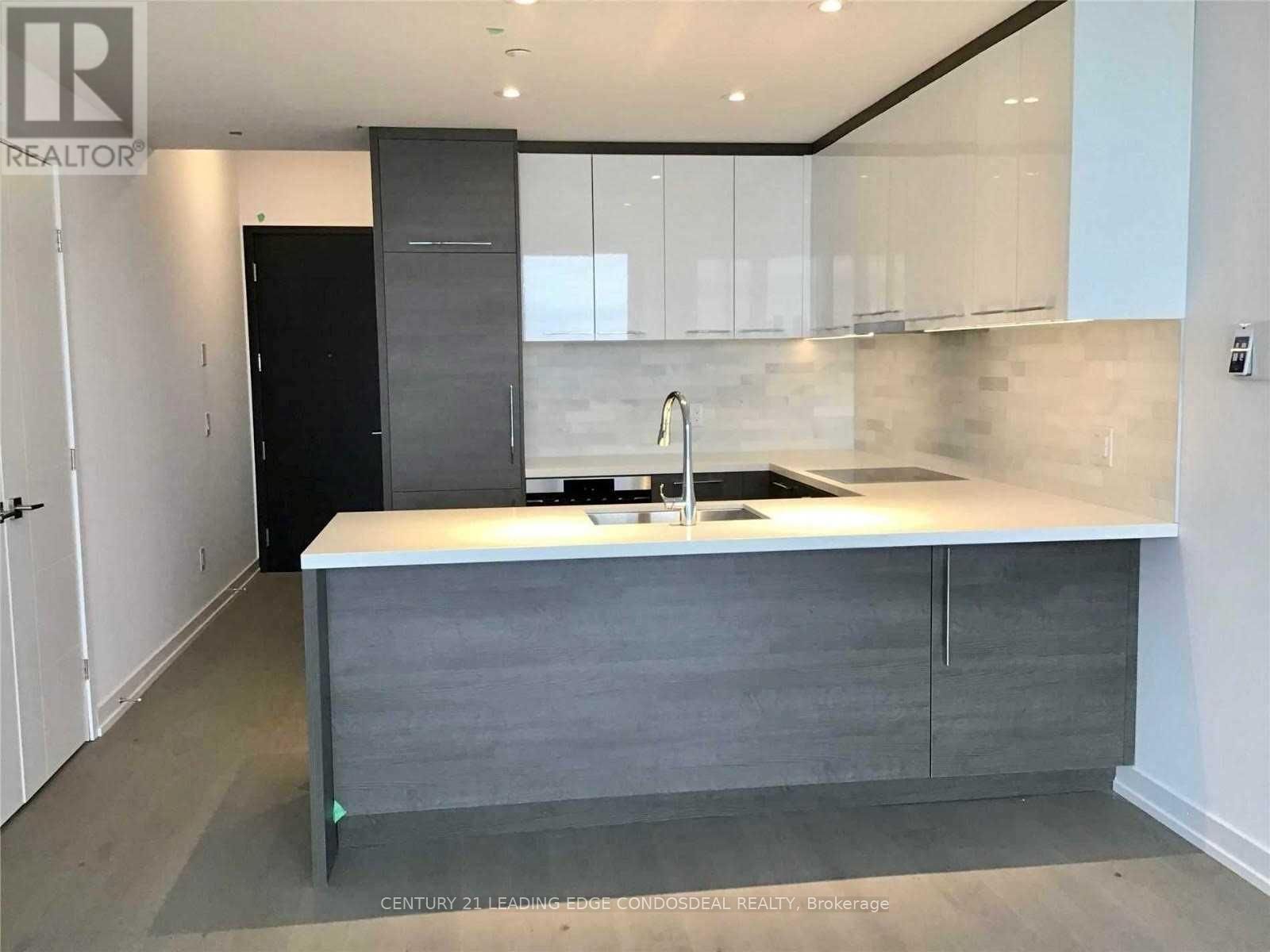 488 University Avenue 2312, Toronto, ON M5G 0C1 photo 3