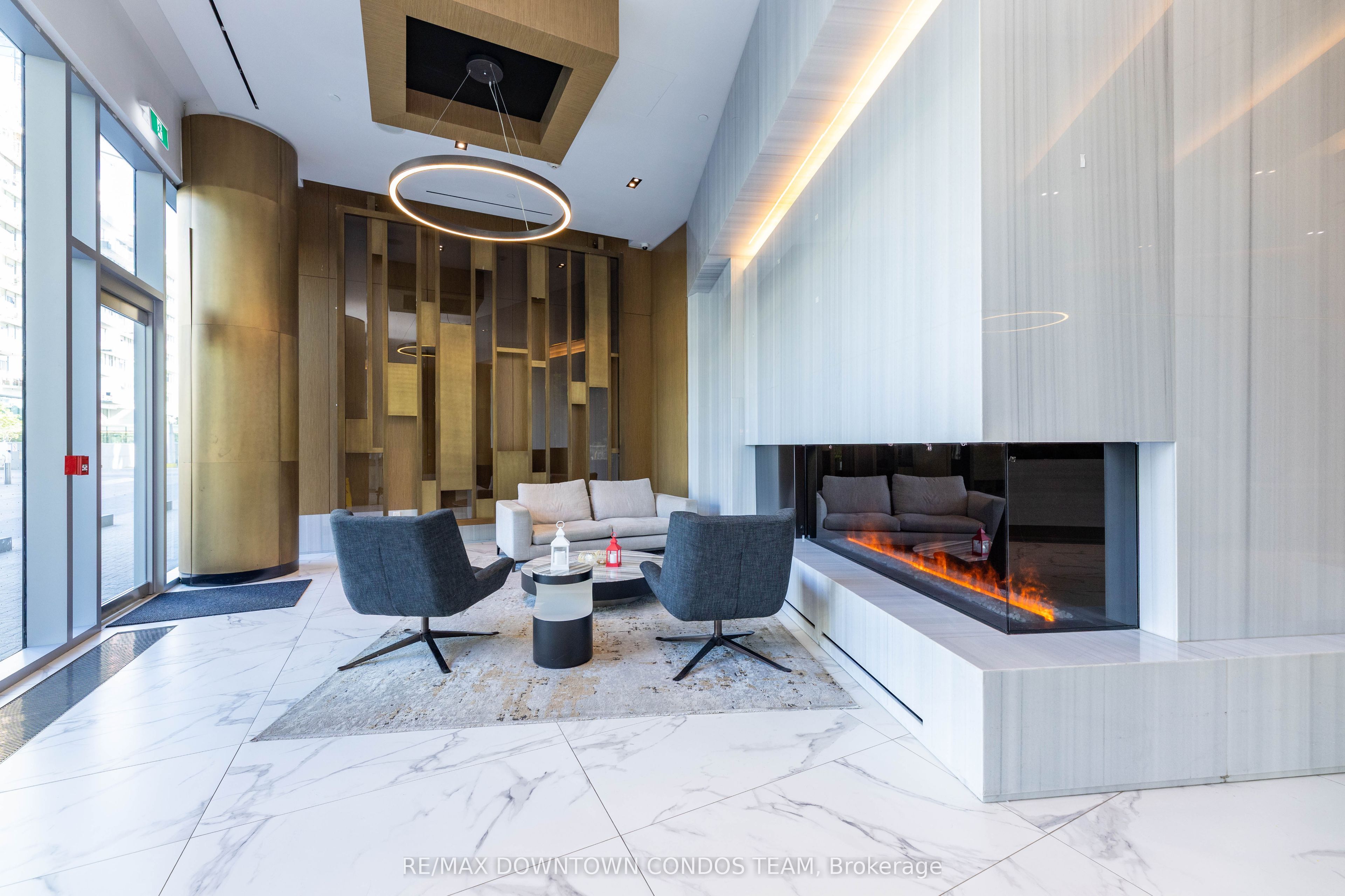 15 Queens Quay Street 1410, Toronto, ON M5E 0A4 photo 5