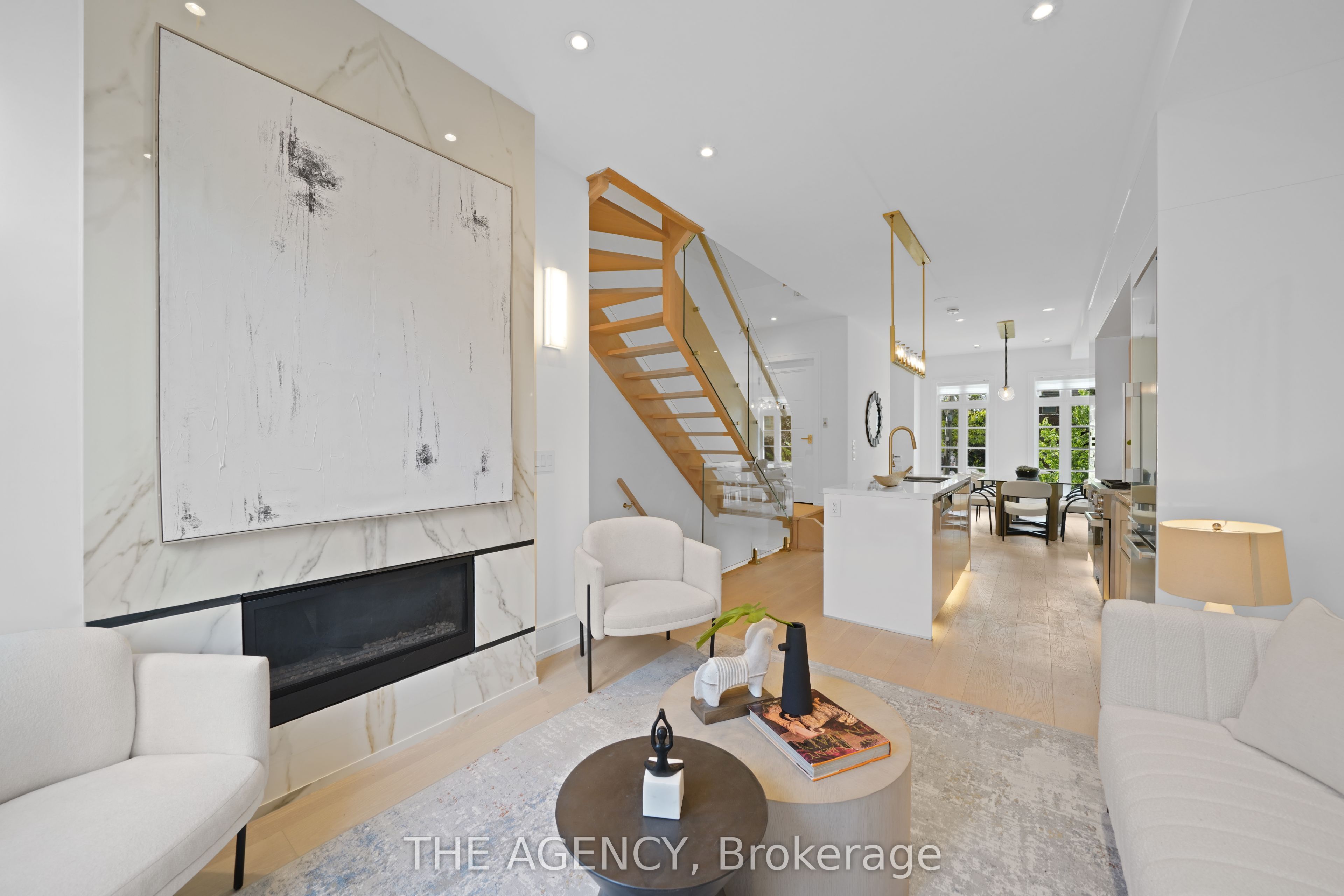 30 Hillhurst Boulevard, Toronto, ON M5N 1N6 photo 3