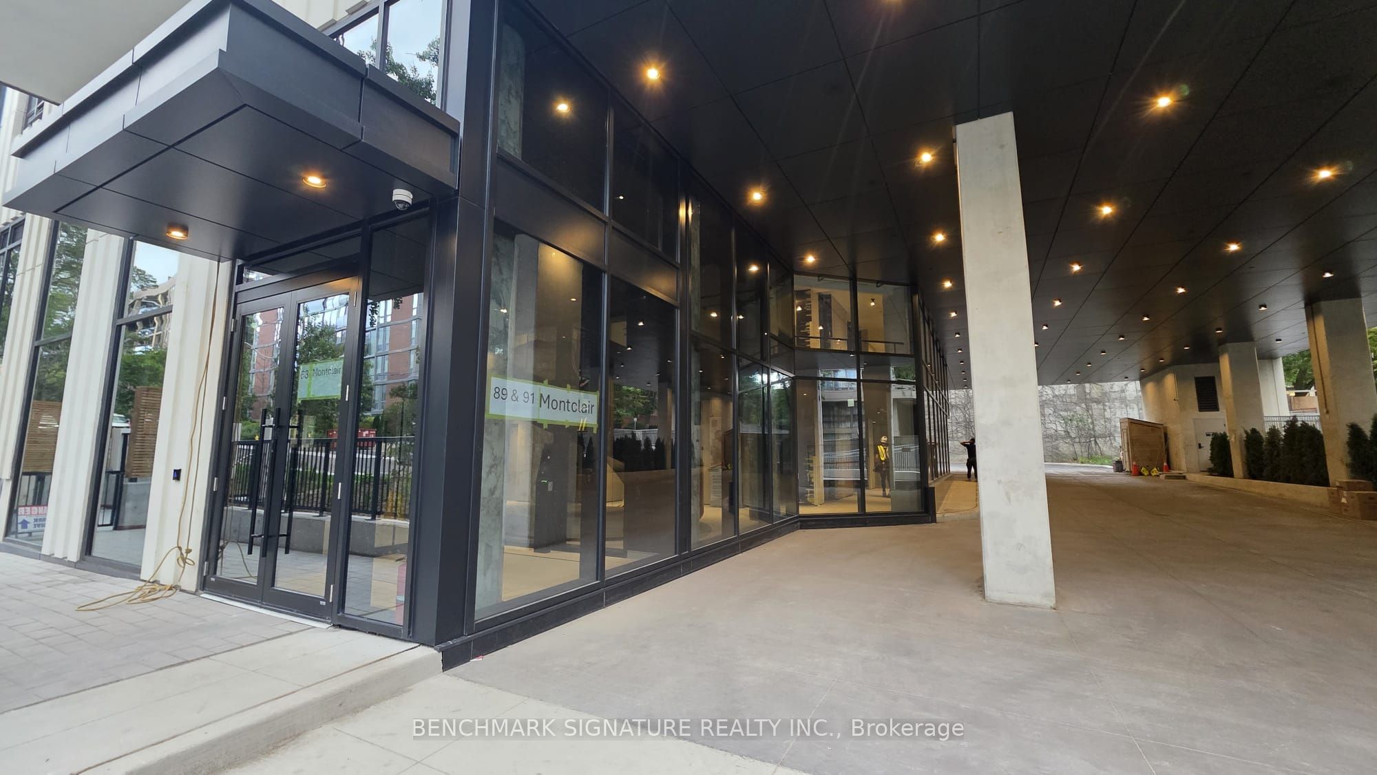 89 Montclair Avenue 1517, Toronto, ON M5P 0A9 photo 2