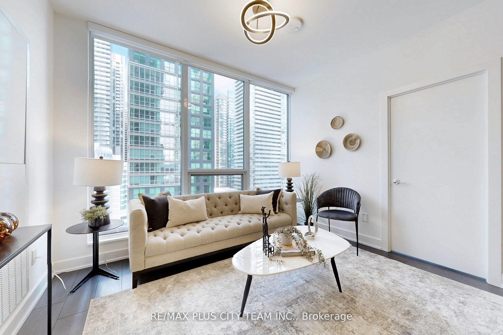 35 Mercer Street 1613, Toronto, ON M5V 0V1 photo 3