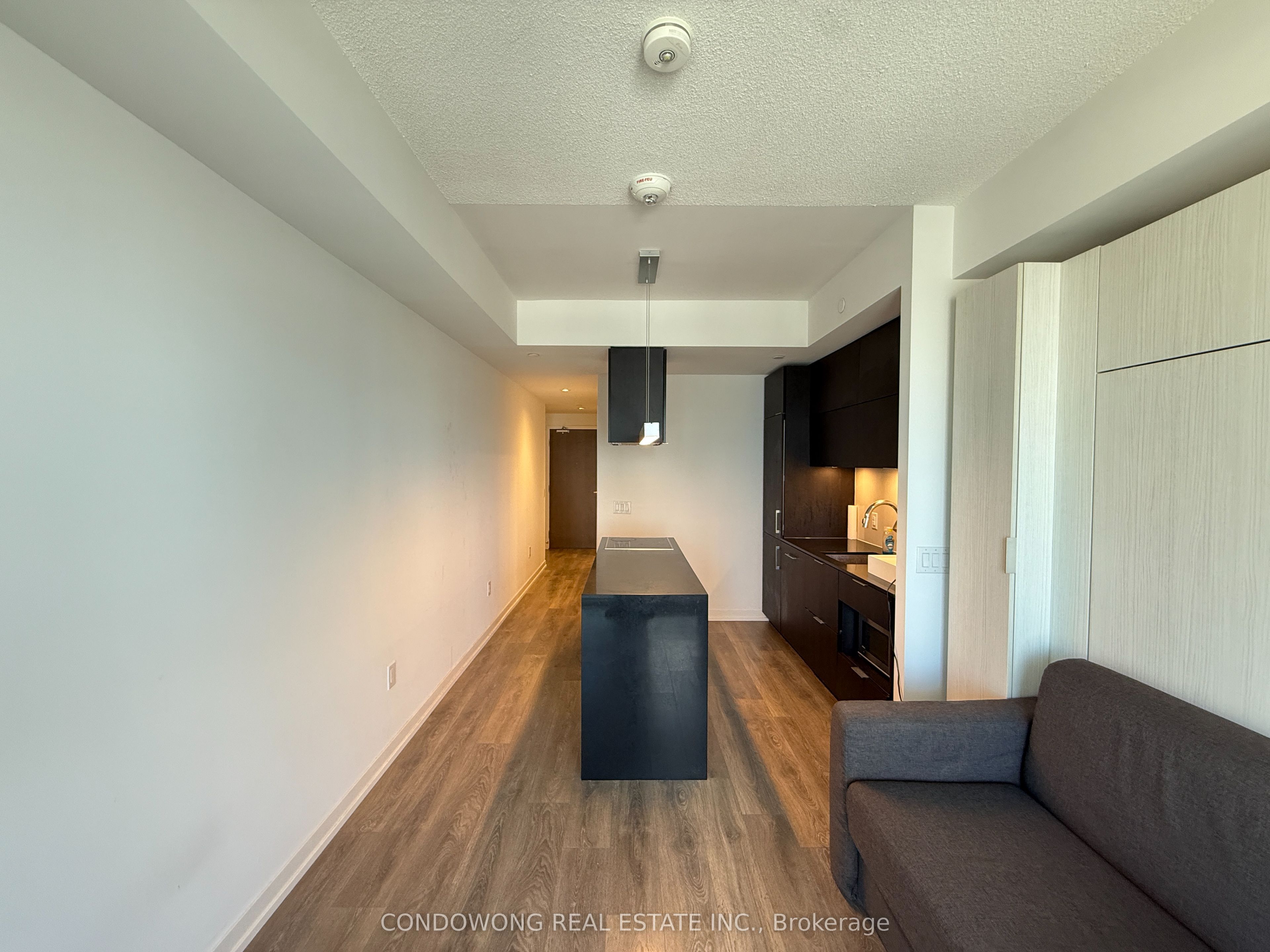 15 Lower Jarvis Street 1909, Toronto, ON M5E 0C4 photo 3