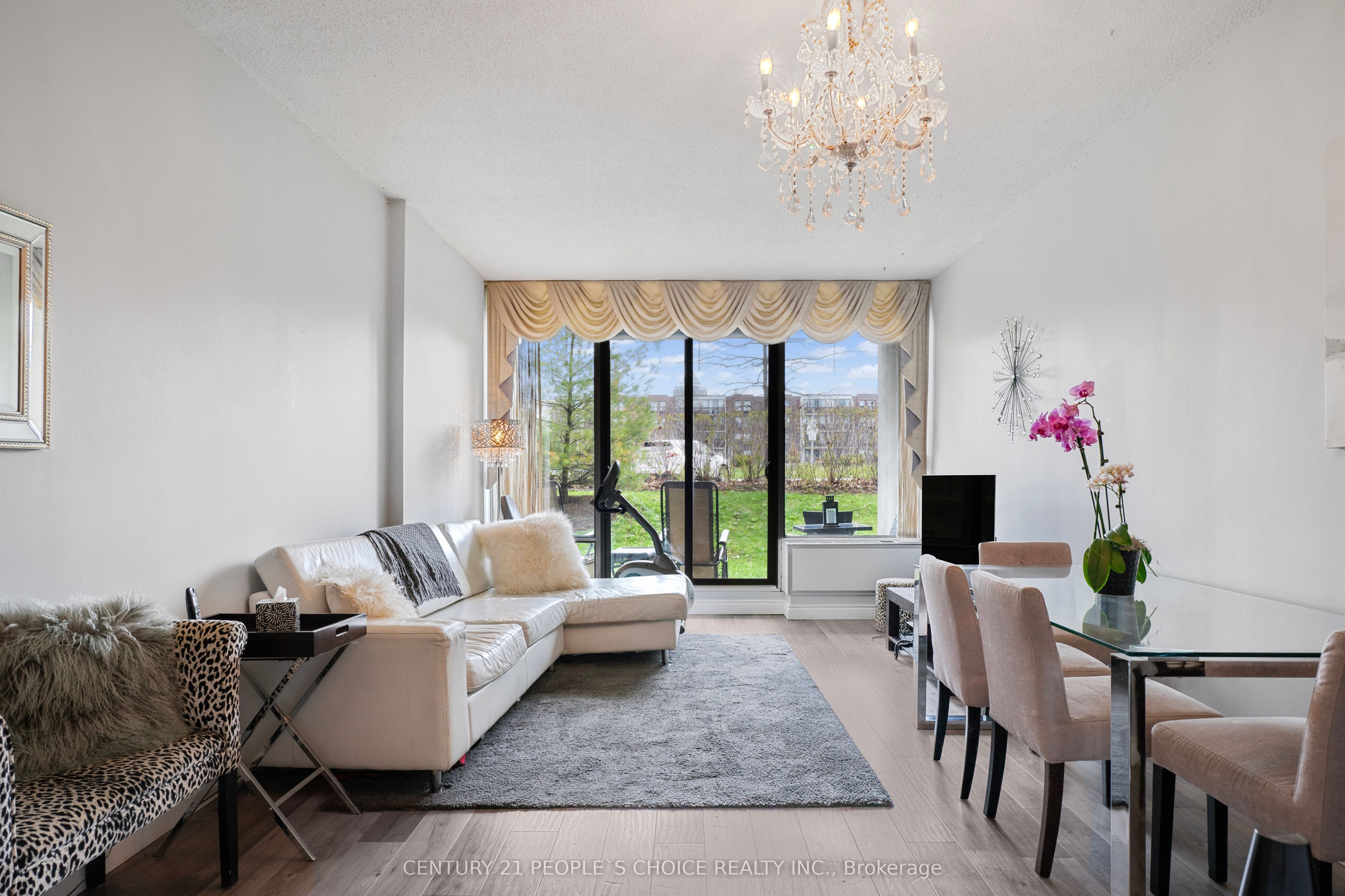 20 Fashion Roseway 105, Toronto, ON M2N 6B5 photo 3