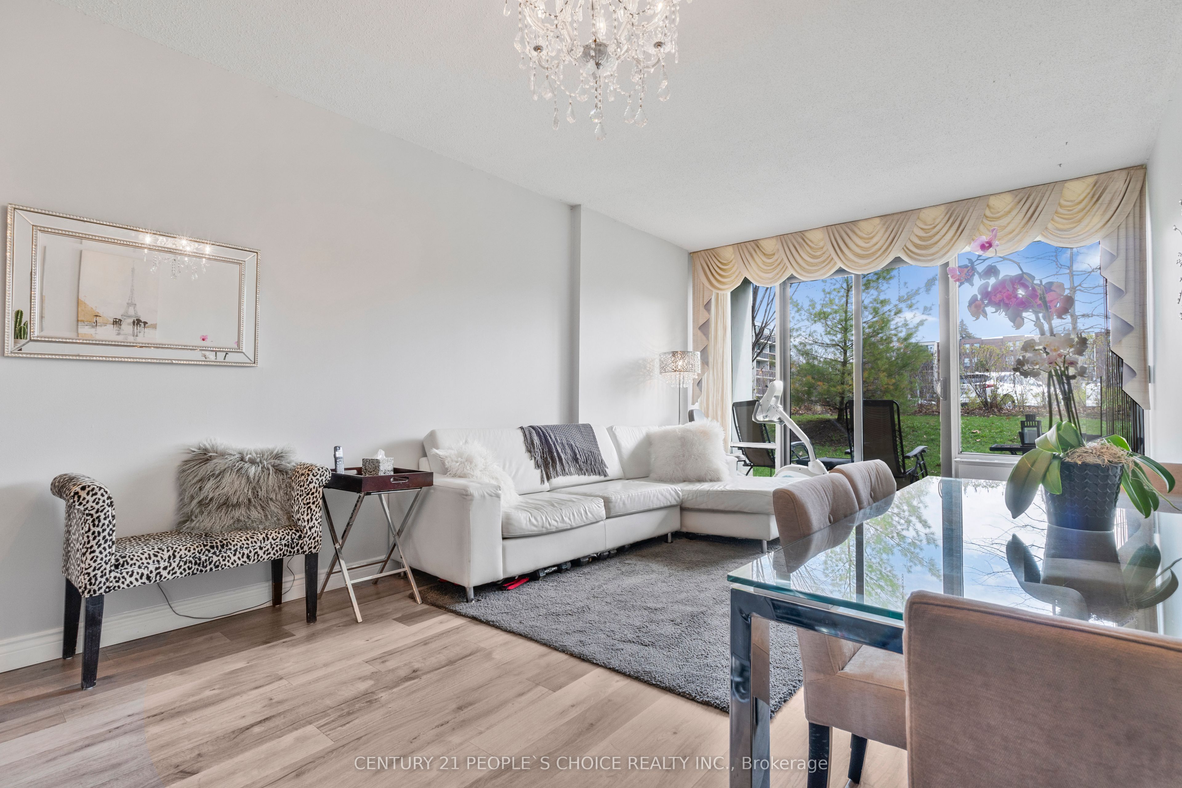 20 Fashion Roseway 105, Toronto, ON M2N 6B5 photo 4