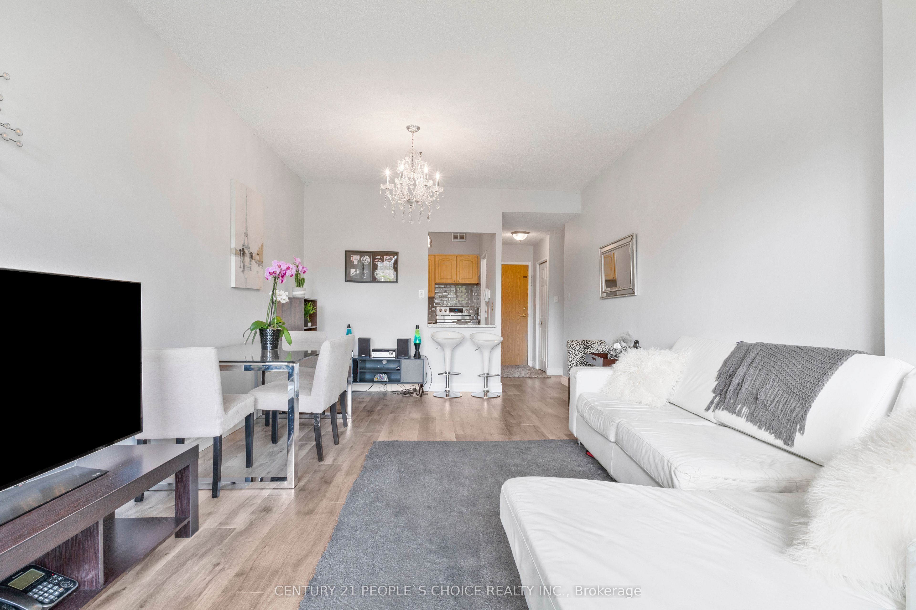 20 Fashion Roseway 105, Toronto, ON M2N 6B5 photo 5