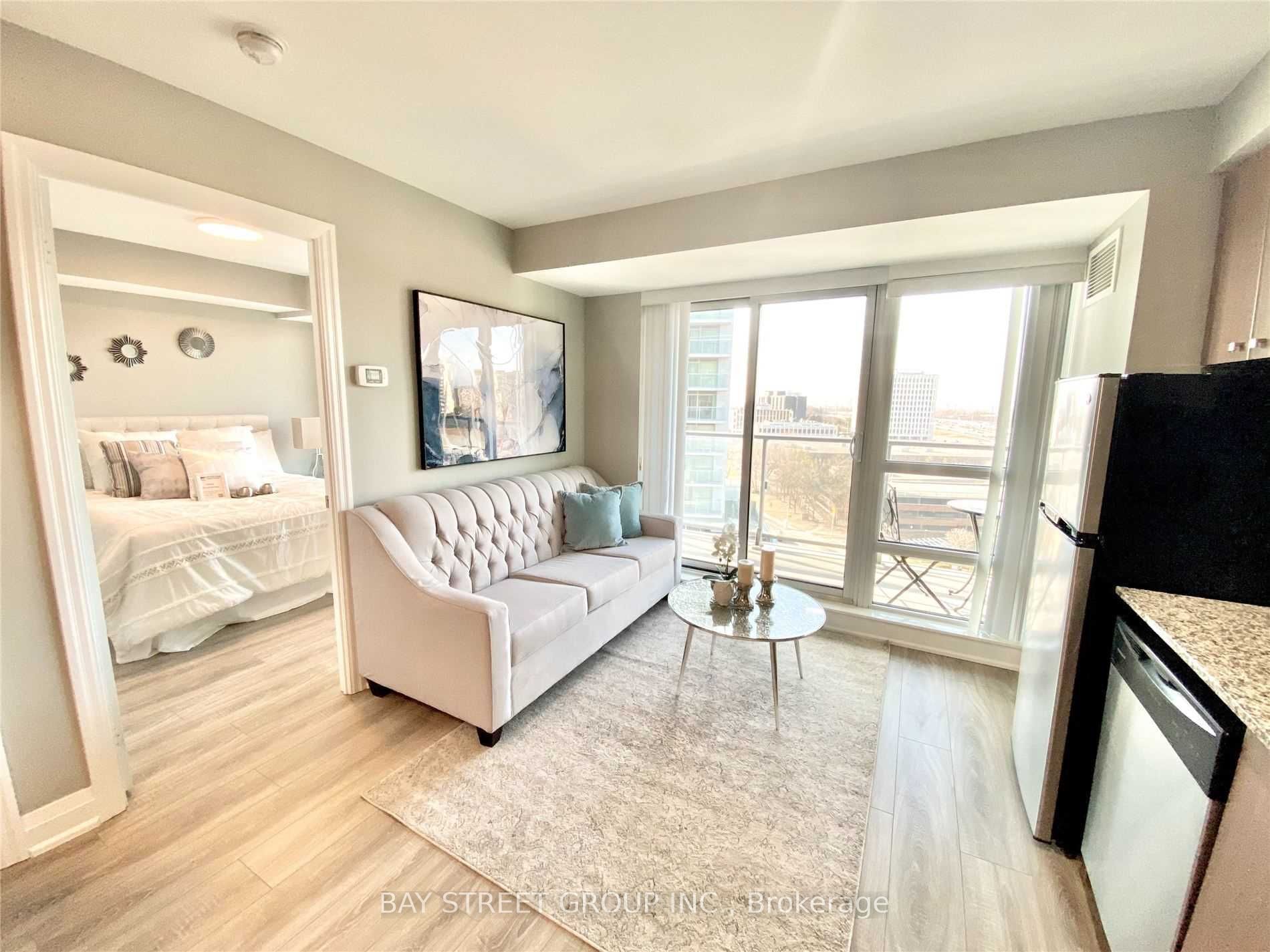 2015 Sheppard Avenue E 801, Toronto, ON M2J 0B3 photo 3