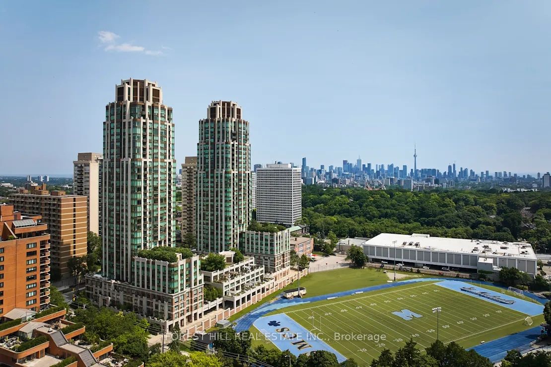 320 Tweedsmuir Avenue 218, Toronto, ON M5P 2Y3
