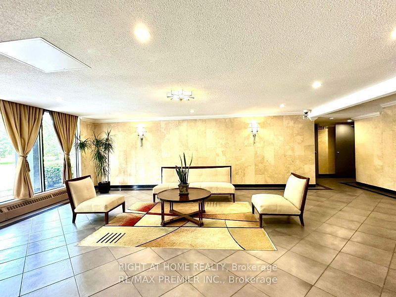 175 Hilda Avenue N 910, Toronto, ON M2M 1V8 photo 4