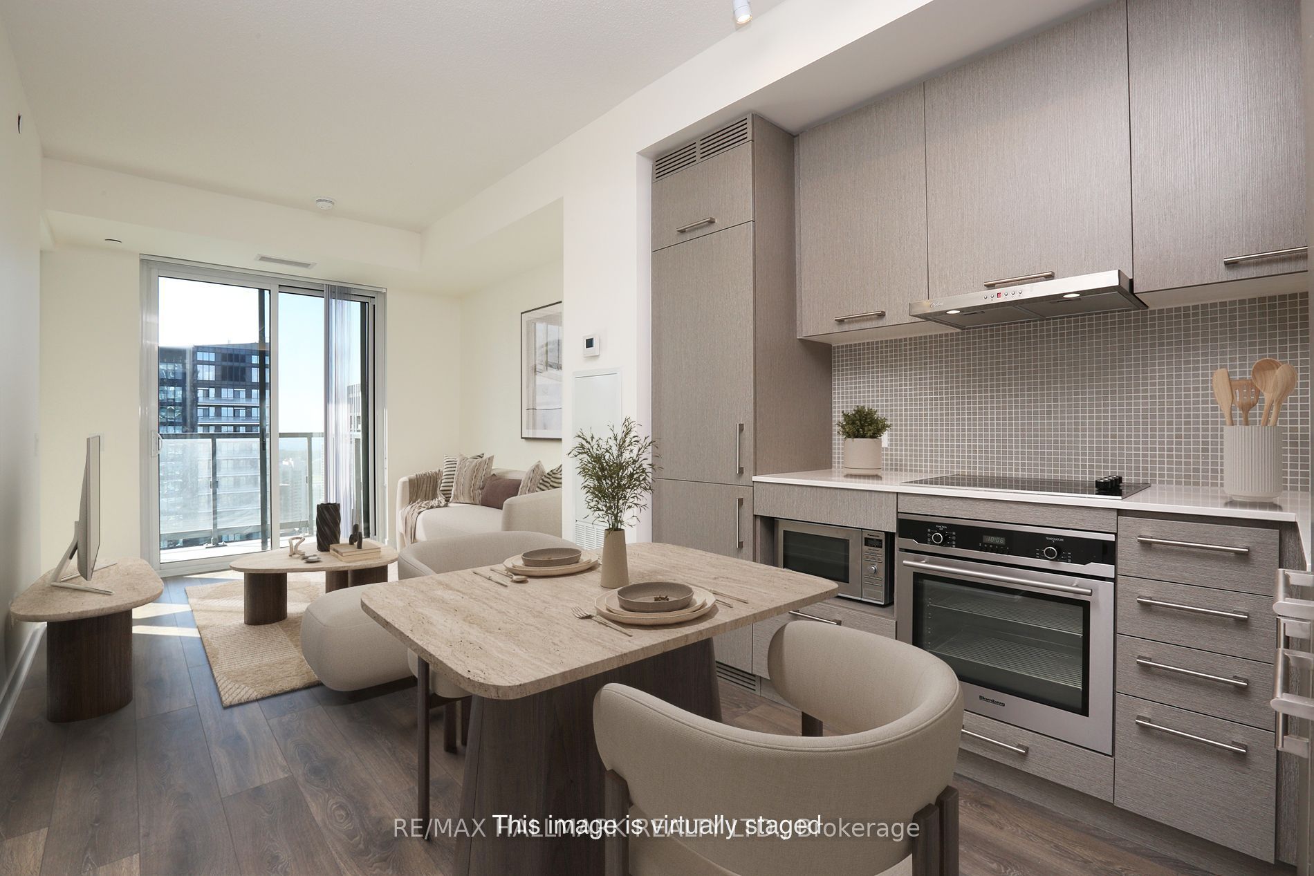 87 Peter Street 4216, Toronto, ON M5V 0P1