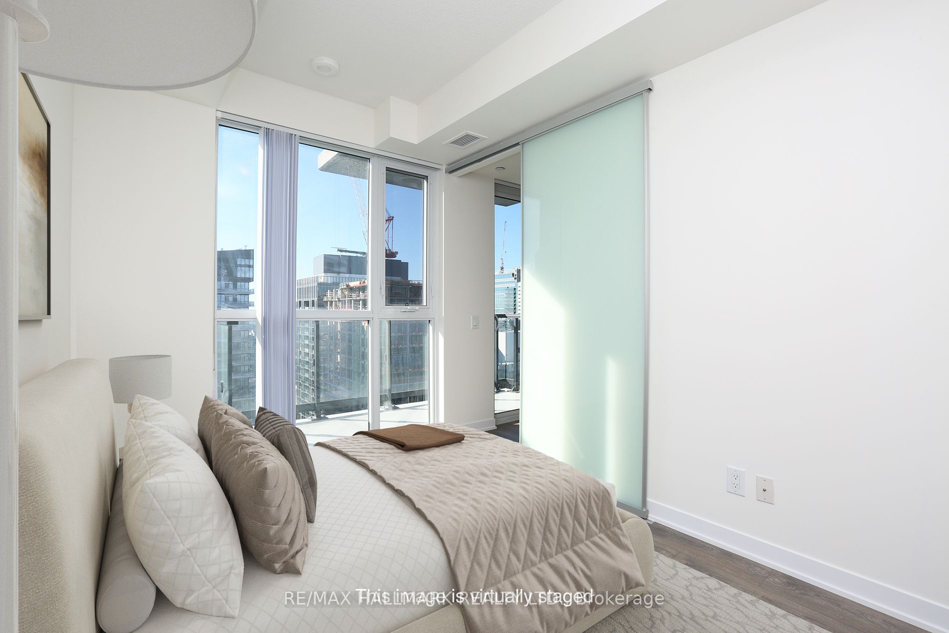 87 Peter Street 4216, Toronto, ON M5V 0P1 photo 5