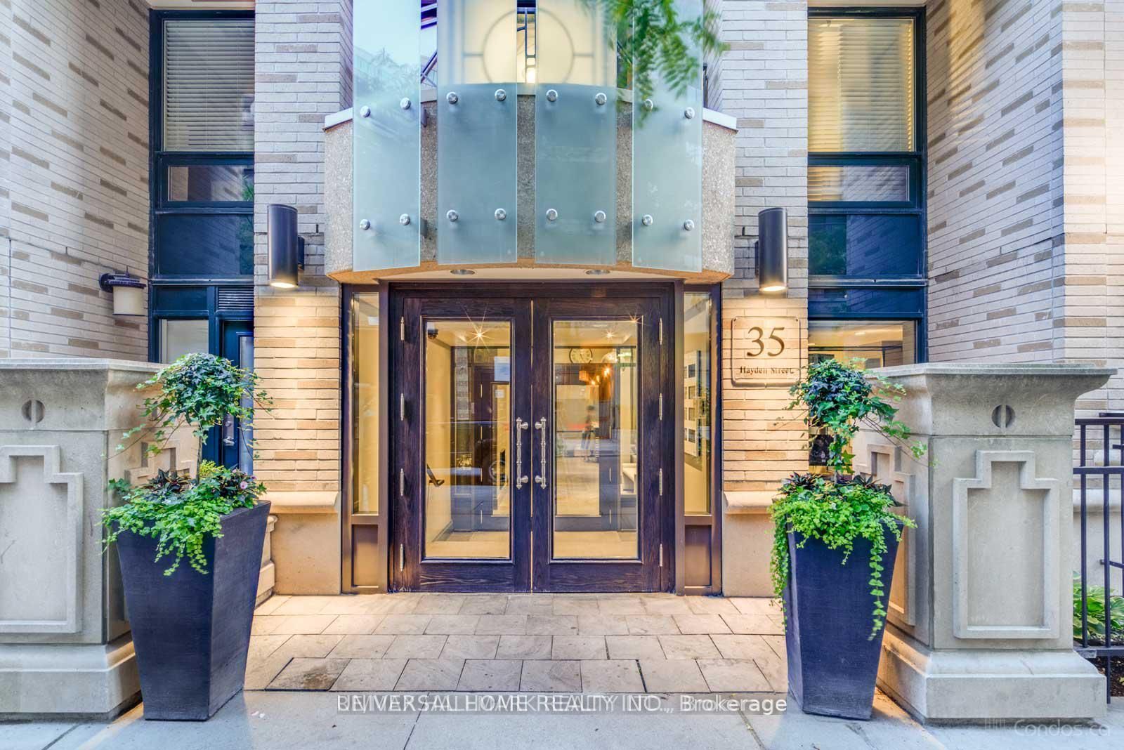 35 Hayden Street 1003, Toronto, ON M4Y 3C3 photo 2