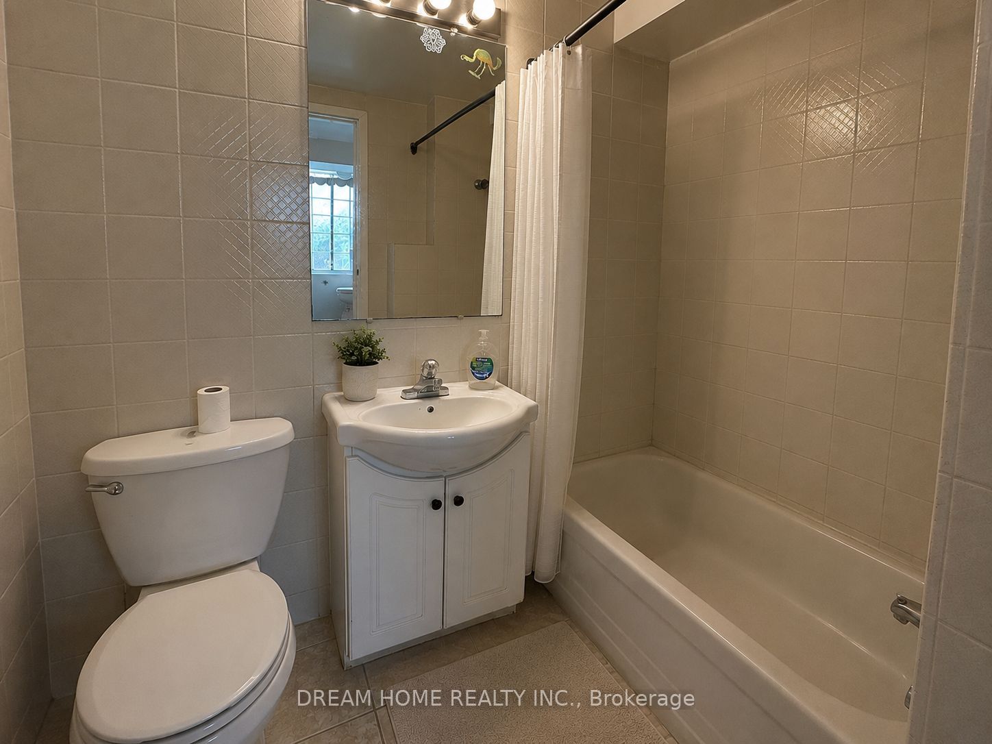 107 Huron st Street, Toronto, ON M5T 2A9 photo 5