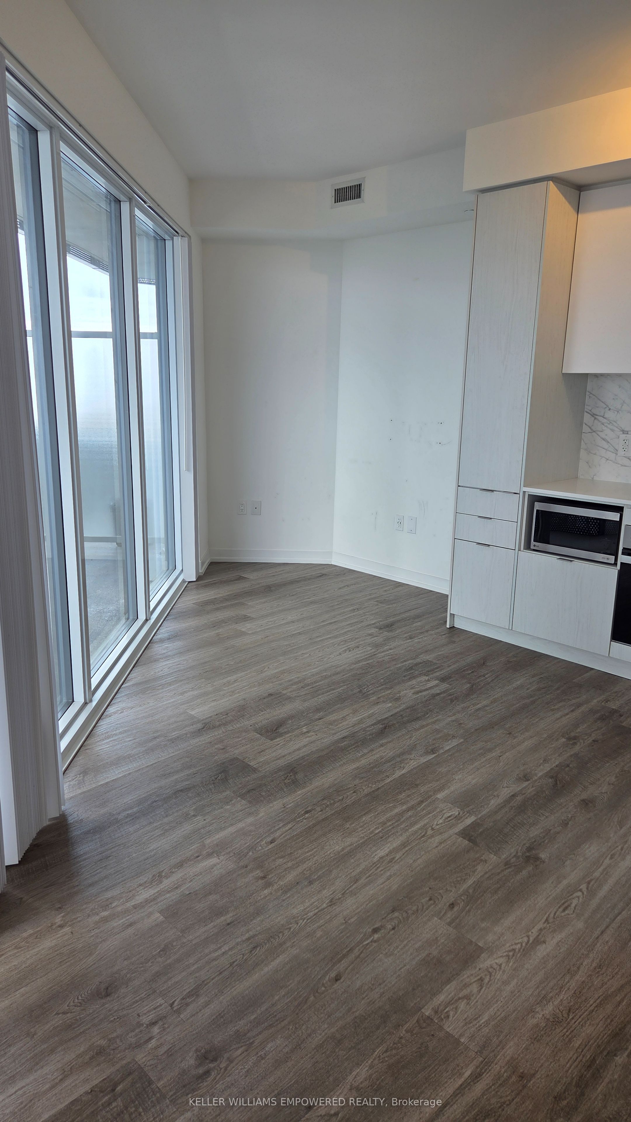 55 Cooper Street 6308, Toronto, ON M5E 0G1 photo 3