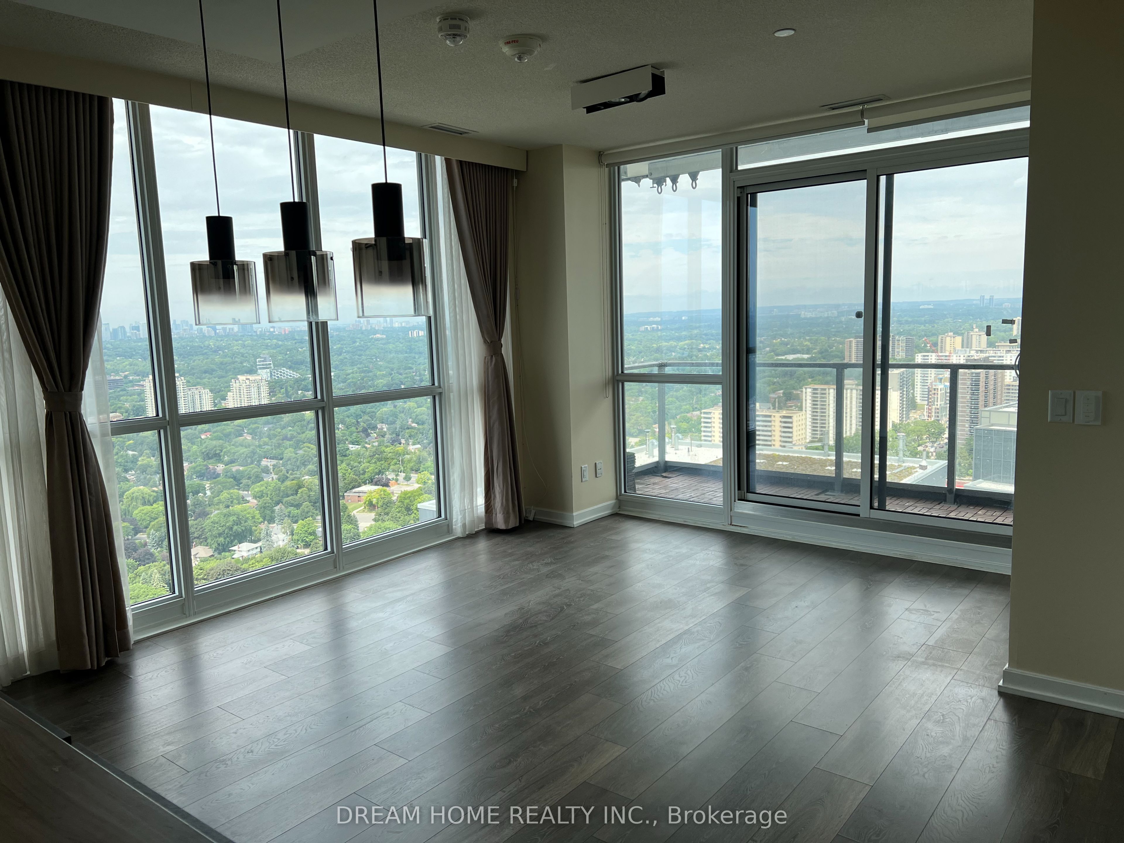 32 forest manor Road 3002, Toronto, ON M2J 0H2 photo 2