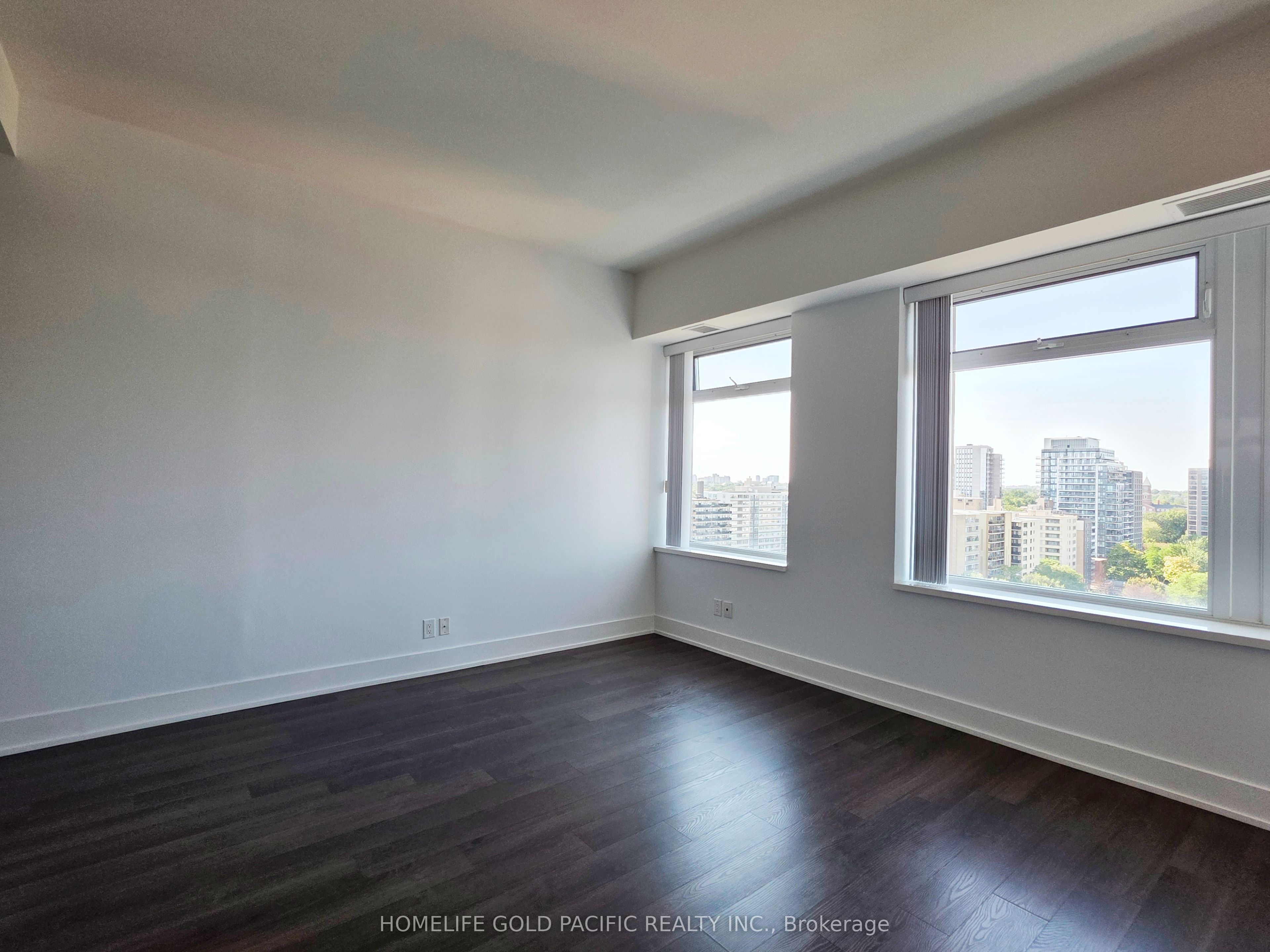 111 St. Clair Avenue W 1222, Toronto, ON M4V 1N5 photo 5