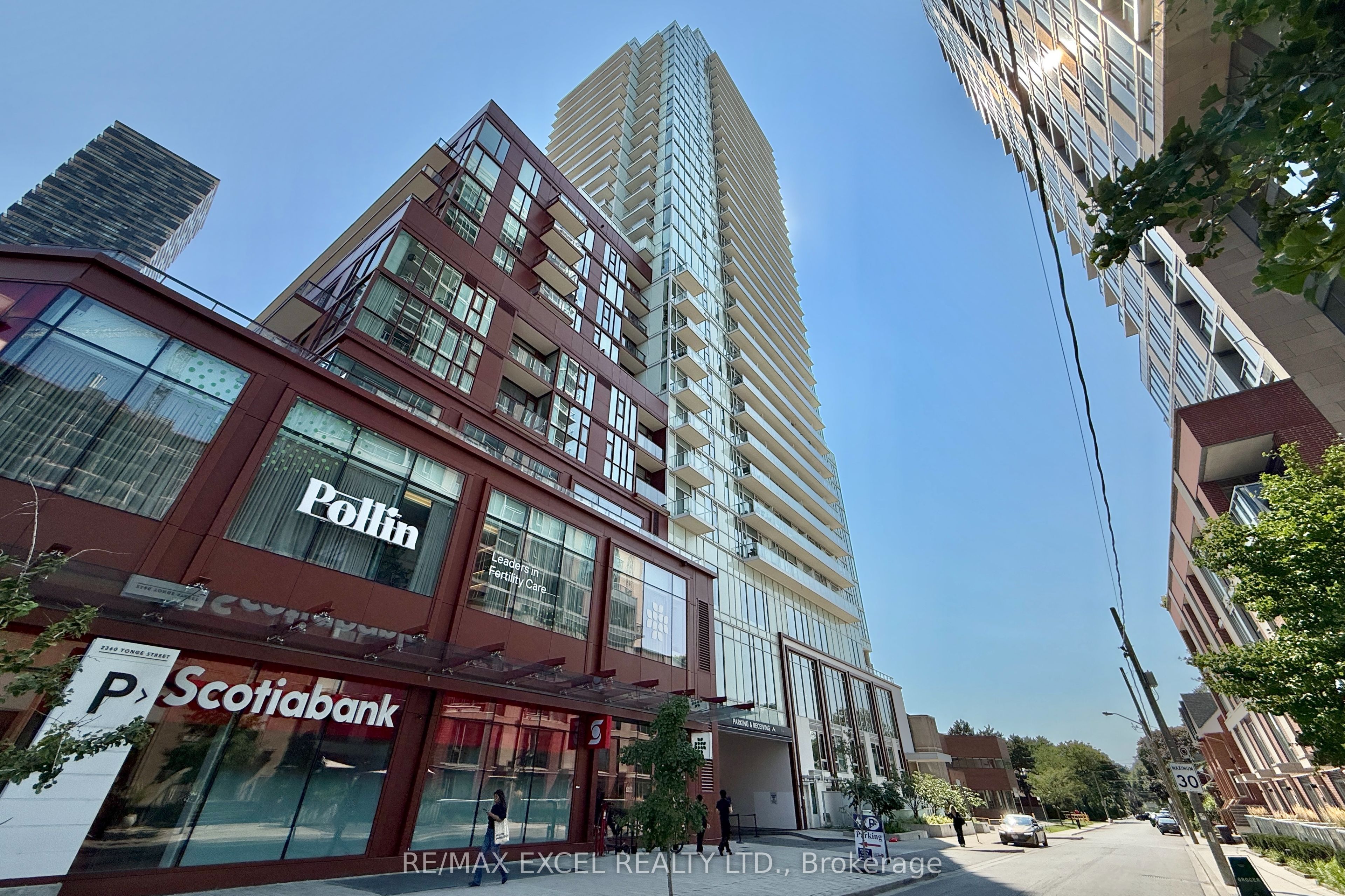 33 Helendale Avenue 1012, Toronto, ON M4R 0A4 photo 3