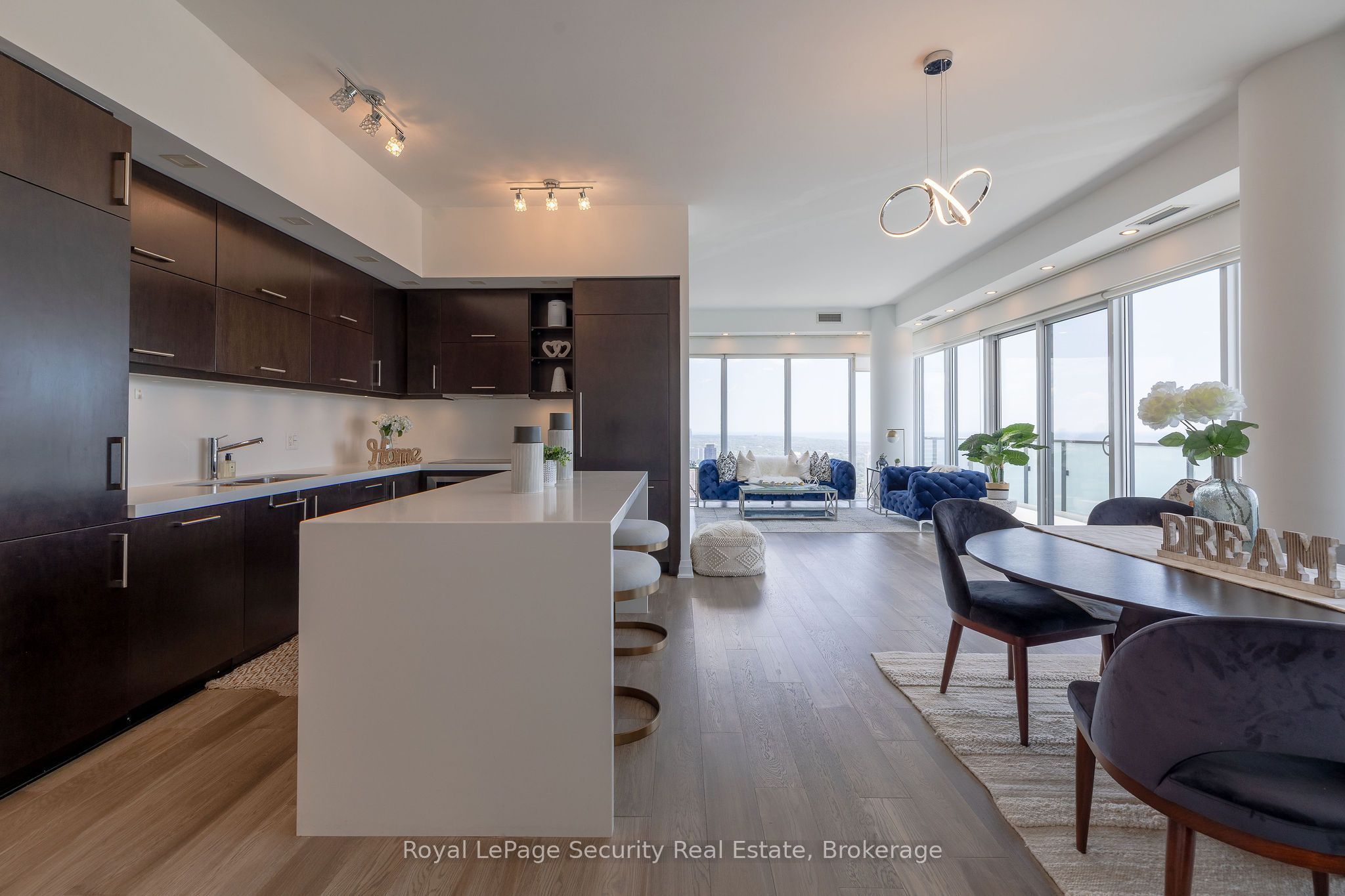 1080 Bay Street 5301, Toronto, ON M5S 0A6 photo 4