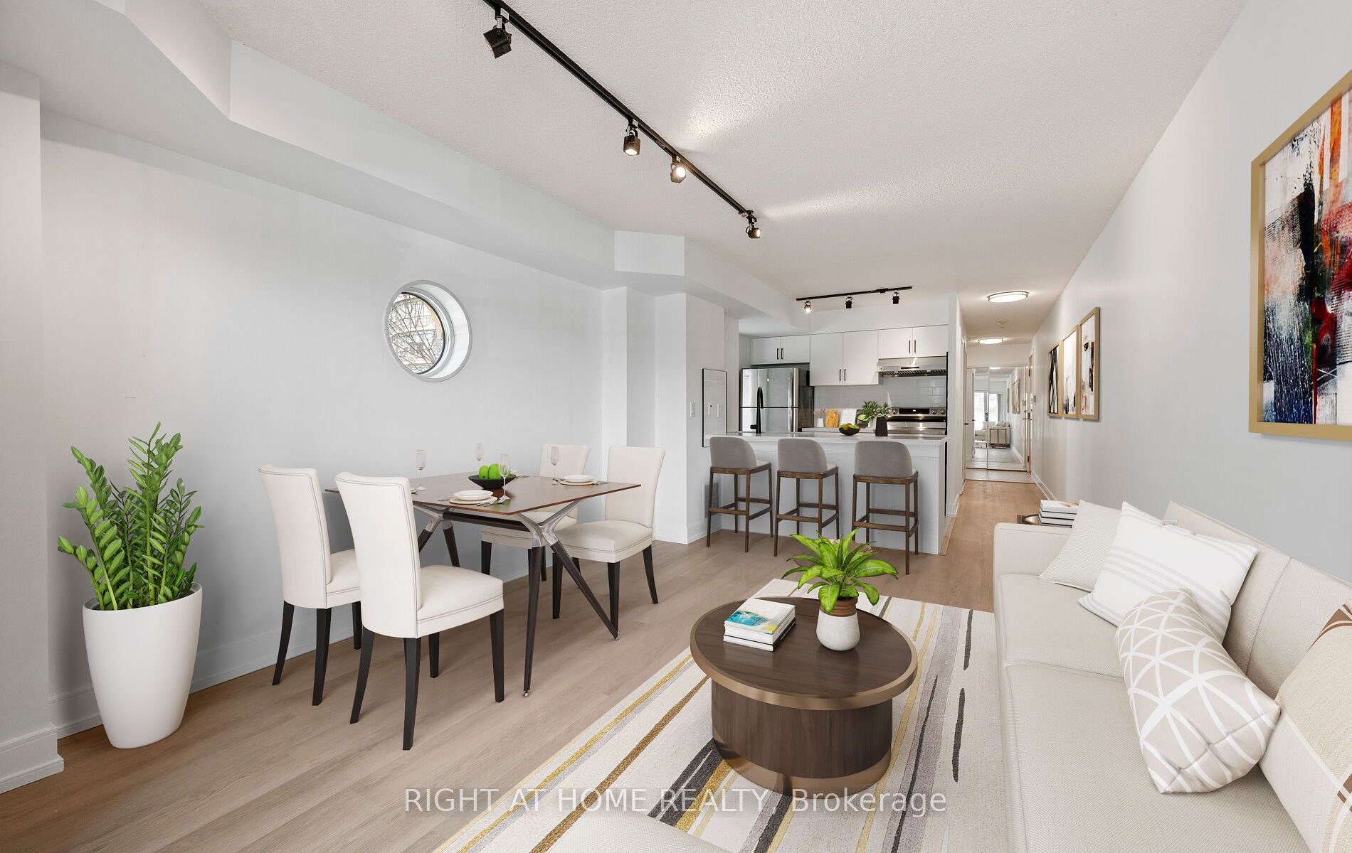 600 Queens Quay 219, Toronto, ON M5V 3M3